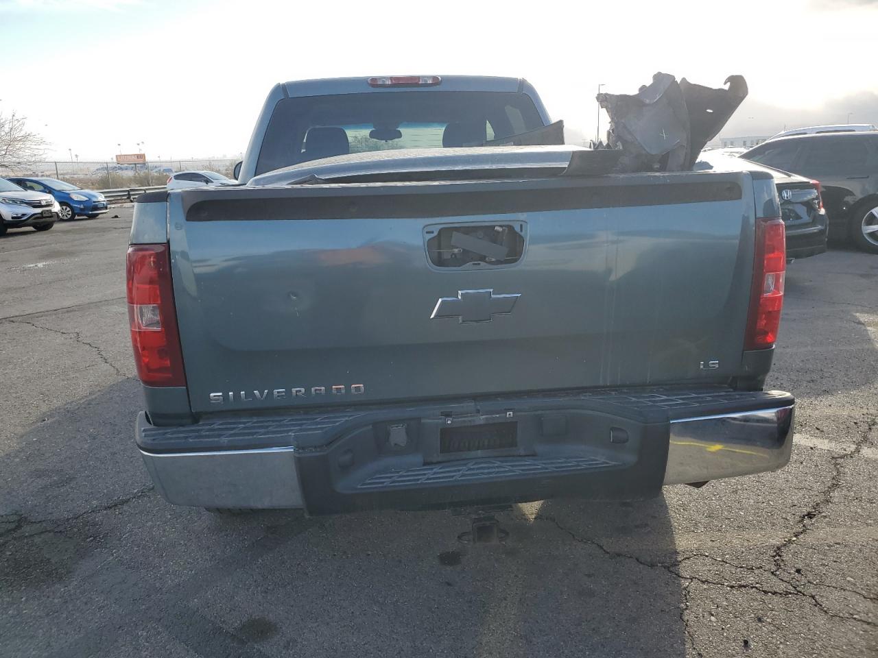 2007 Chevrolet Silverado - Image 6