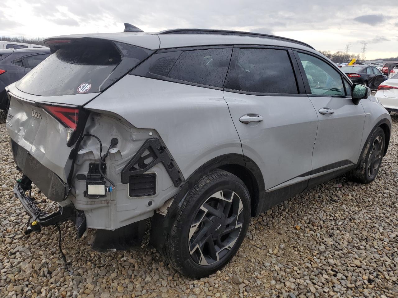 2023 Kia Sportage - Image 3