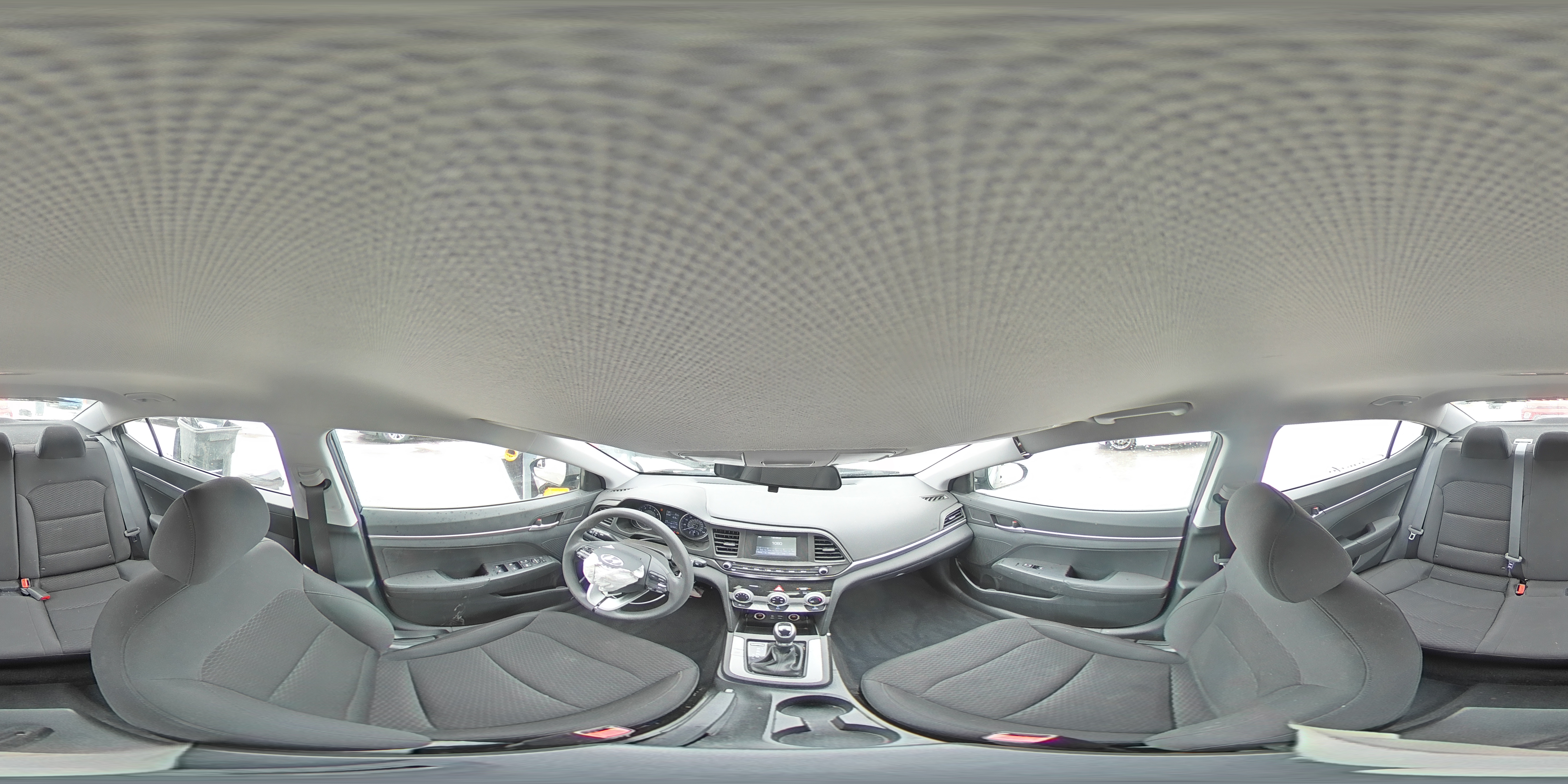 2019 Hyundai Elantra - Image 15