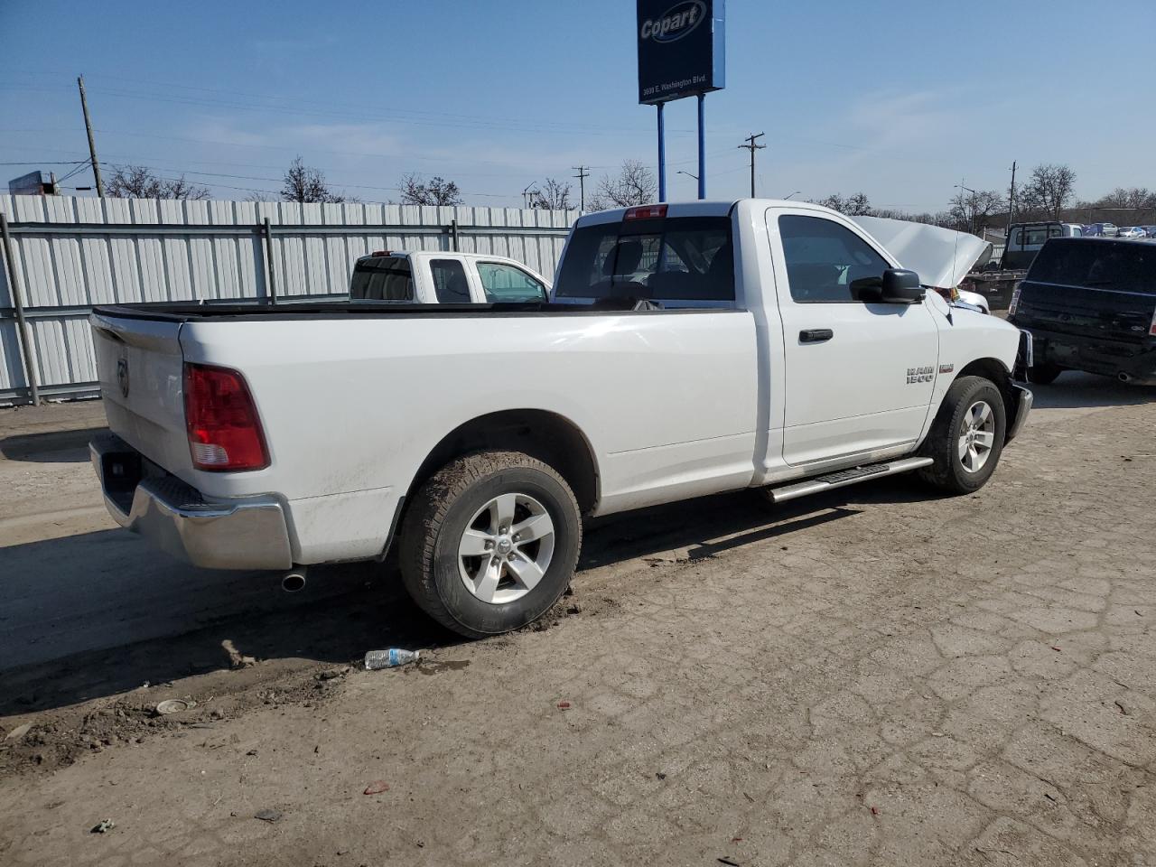 2017 RAM 1500 - Image 3