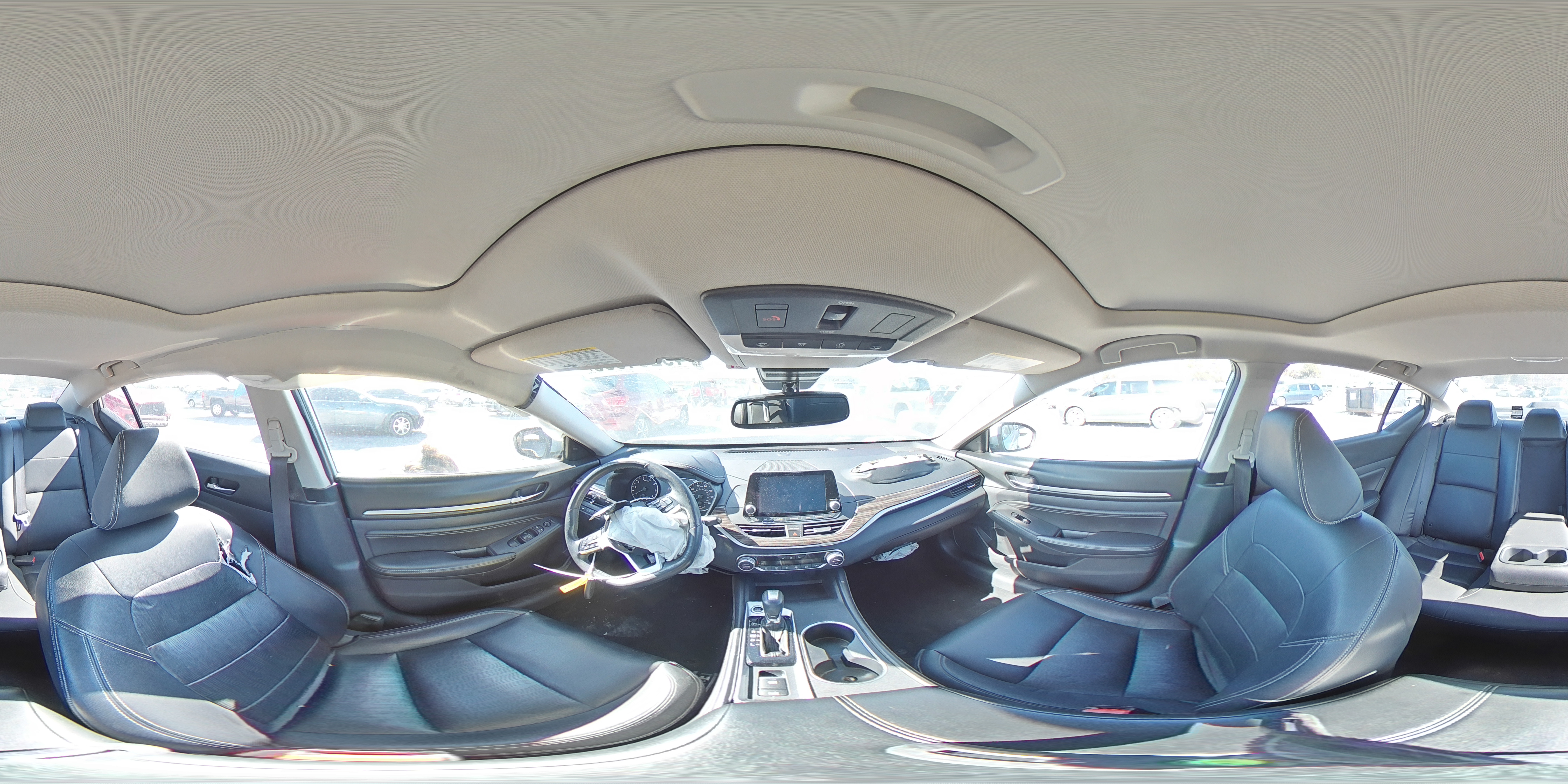 2019 Nissan Altima - Image 12