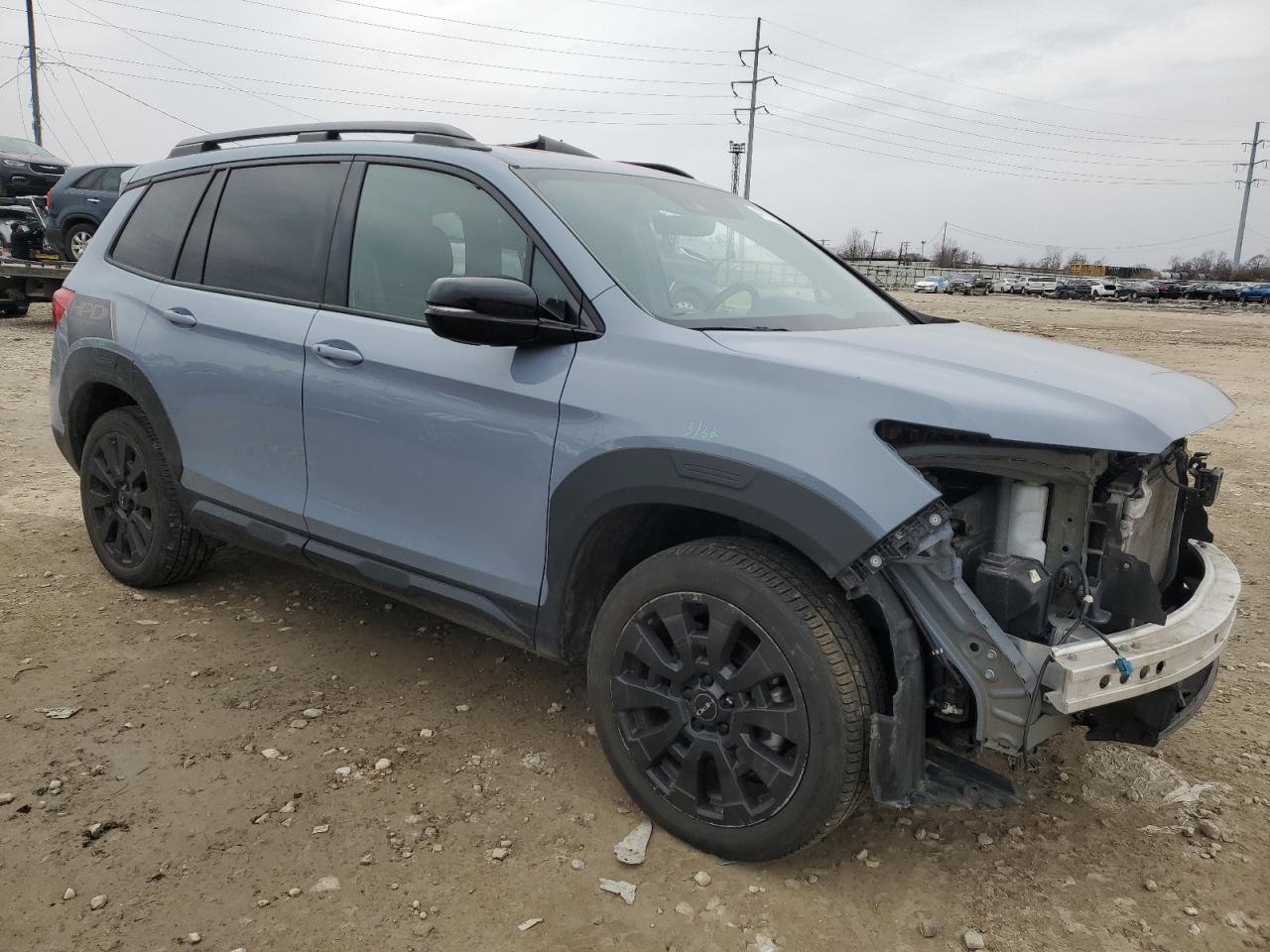 2022 Honda Passport - Image 4