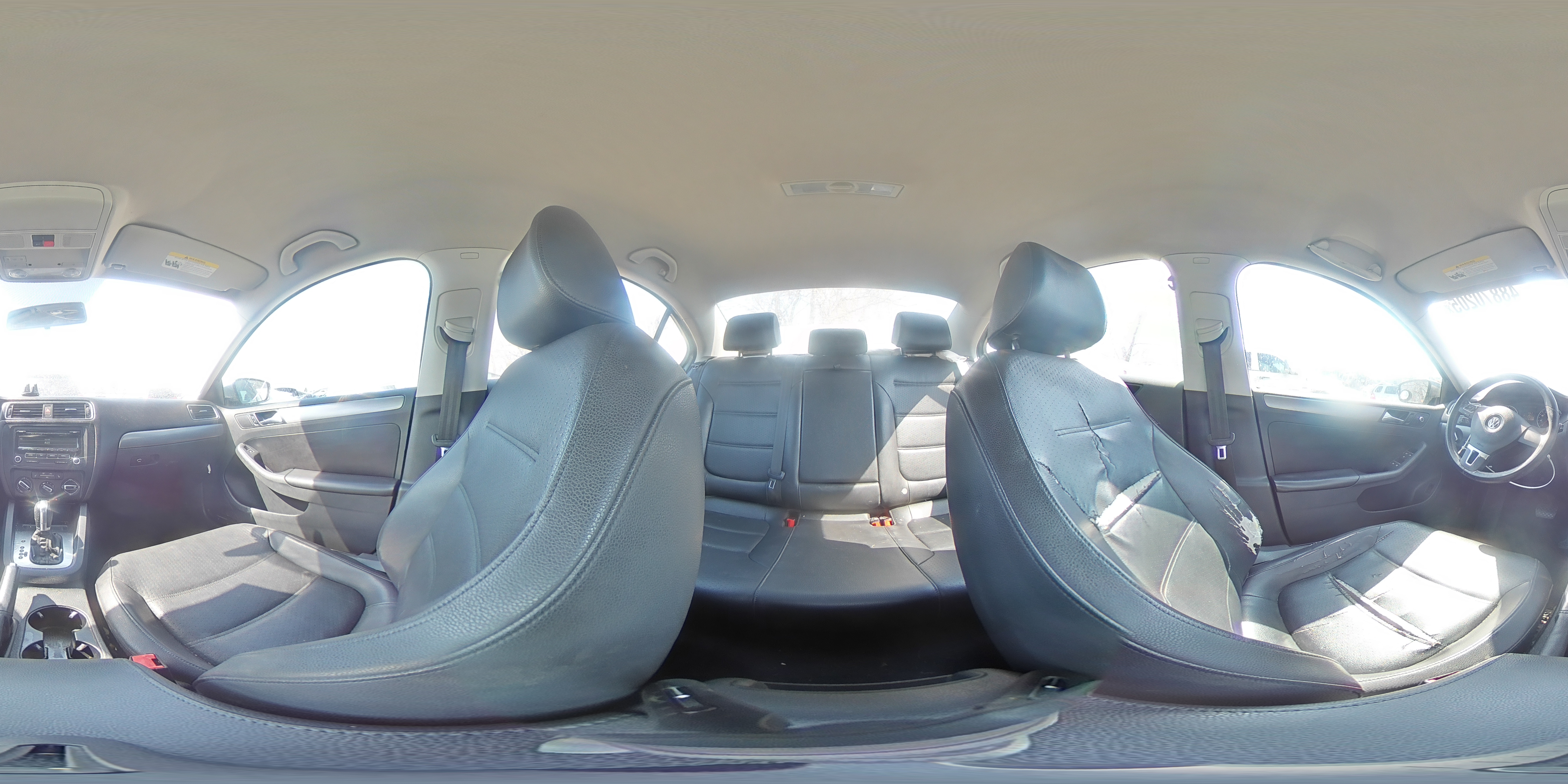 2014 Volkswagen Jetta - Image 13