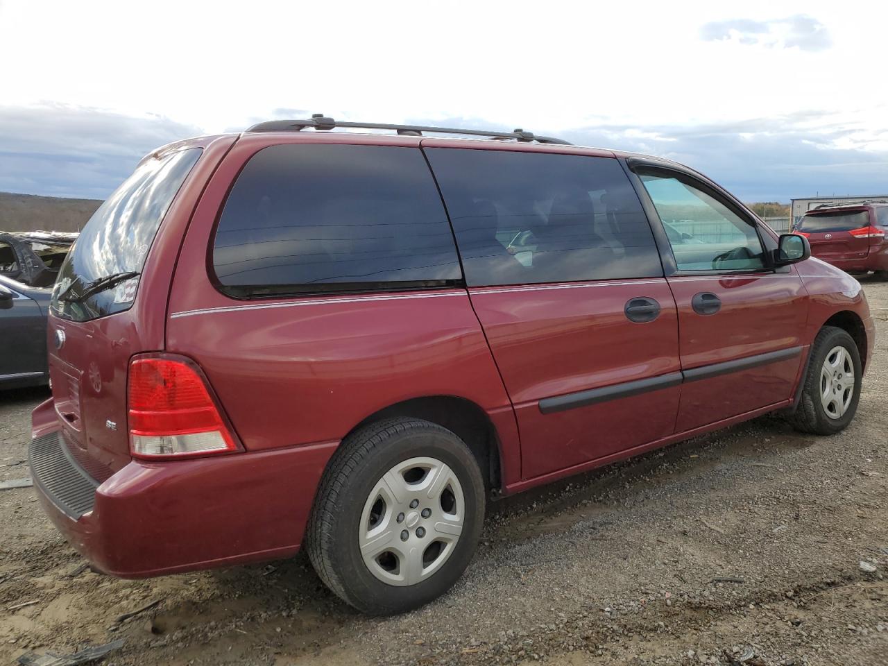 2005 Ford Freestar - Image 3