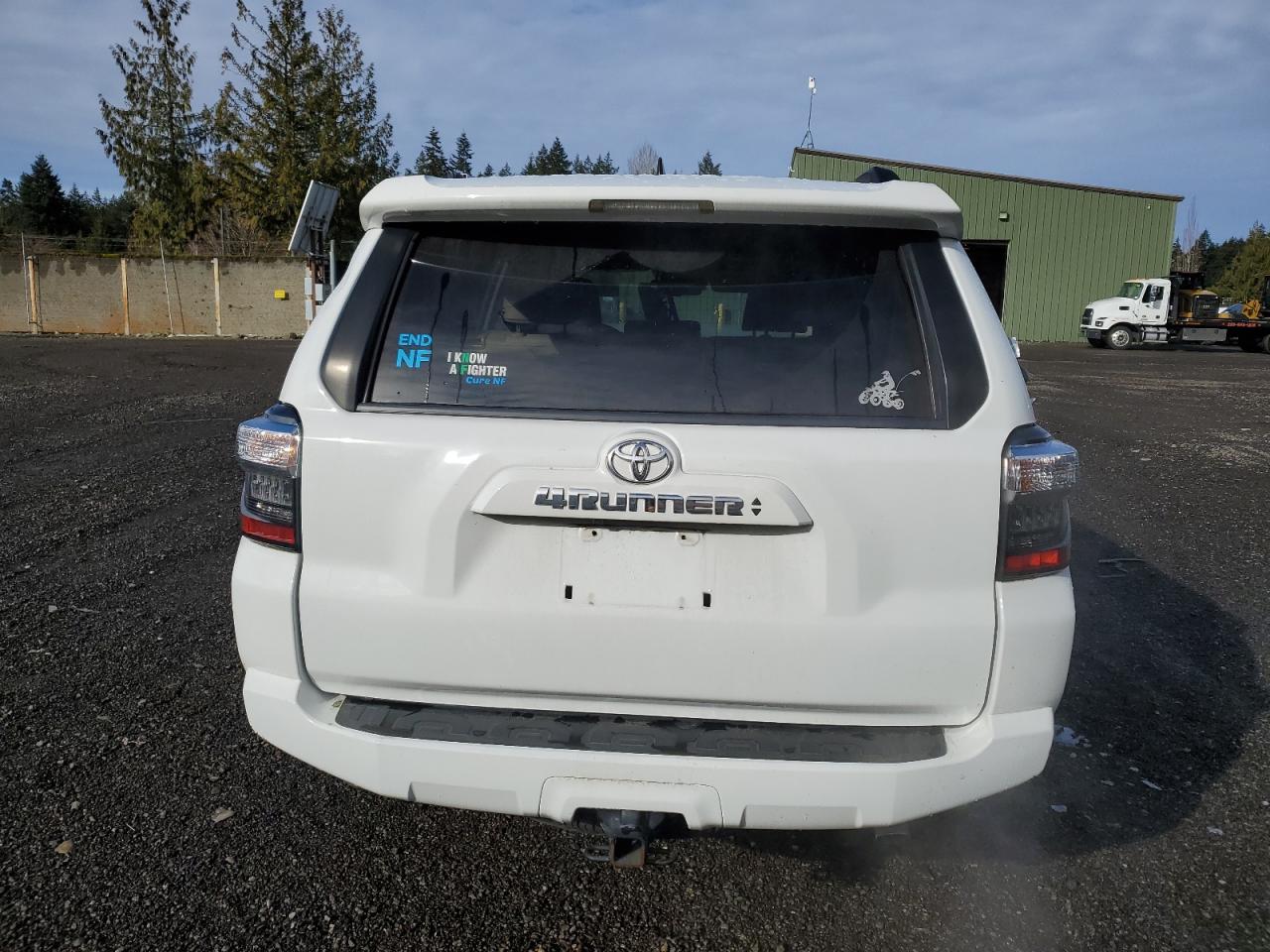 2020 Toyota 4Runner - Image 6