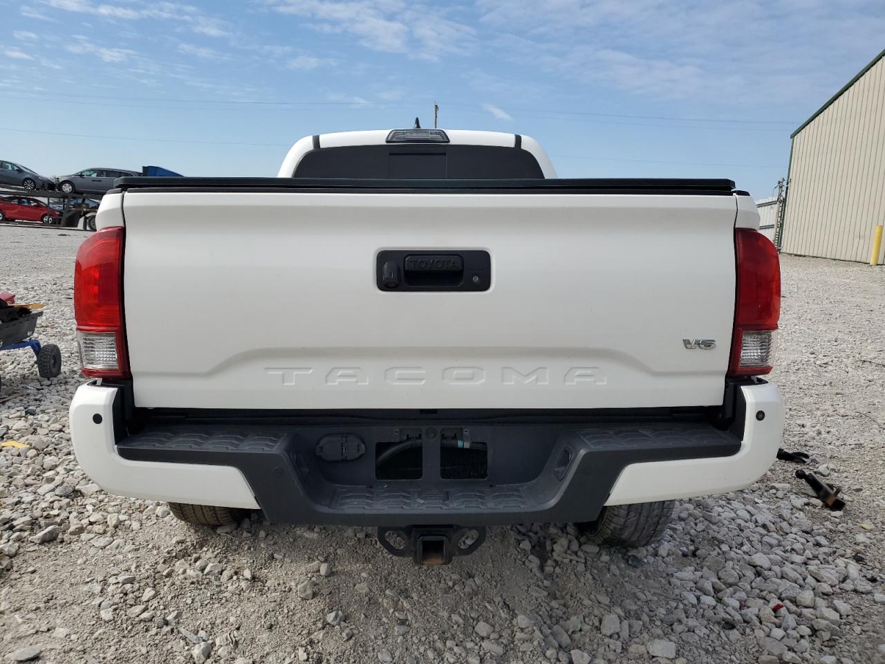 2017 Toyota Tacoma - Image 6