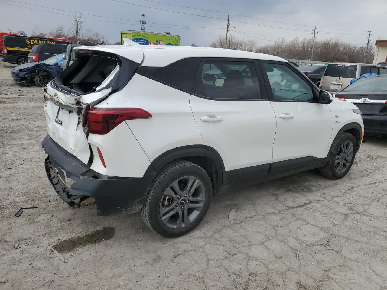 2022 Kia Seltos - Image 3