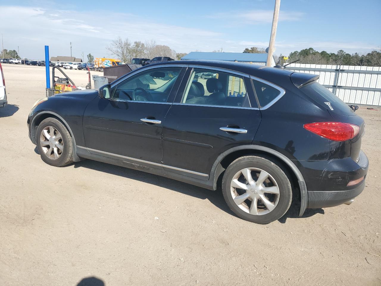 2010 Infiniti EX - Image 2