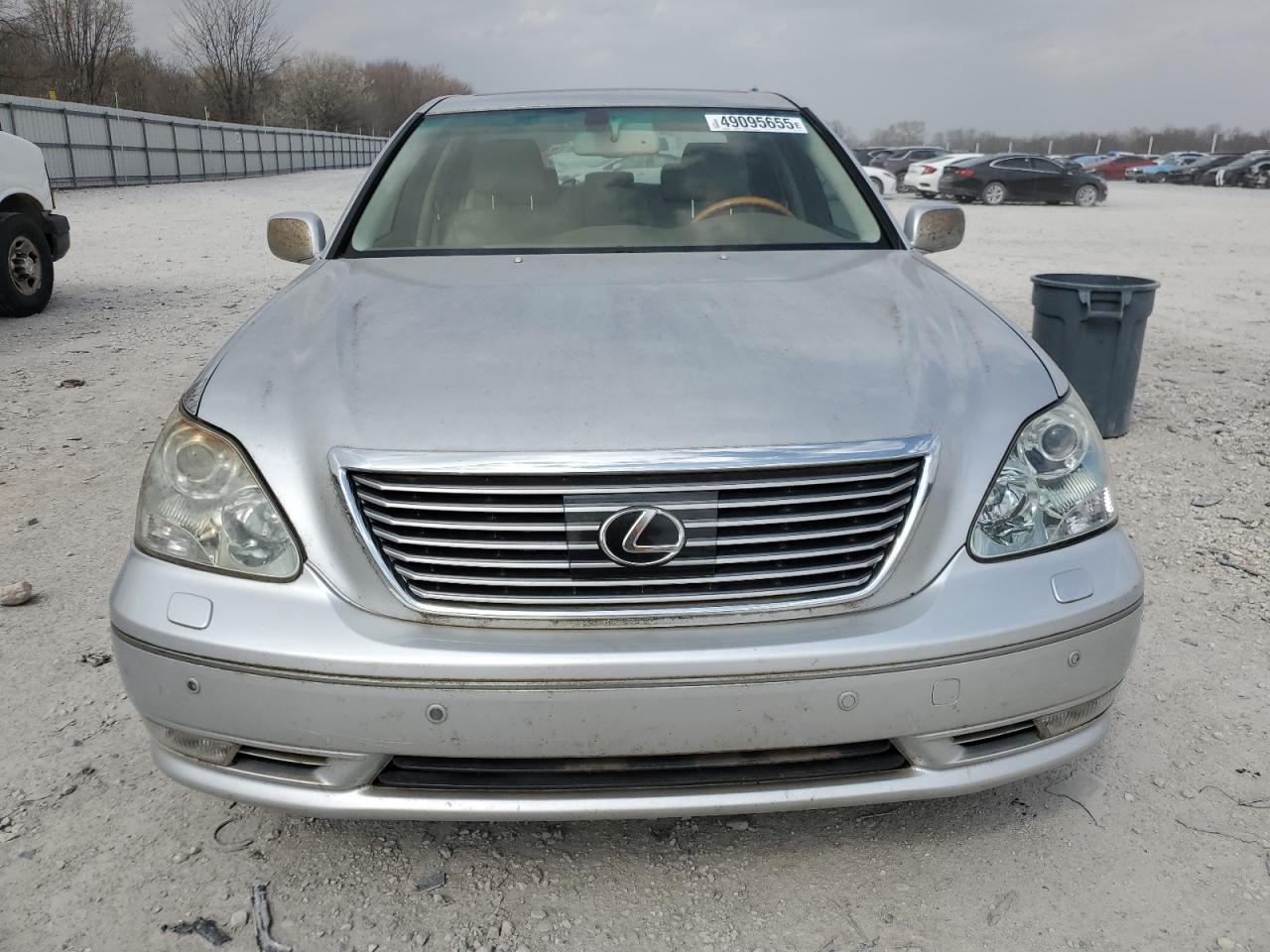 2004 Lexus LS - Image 5