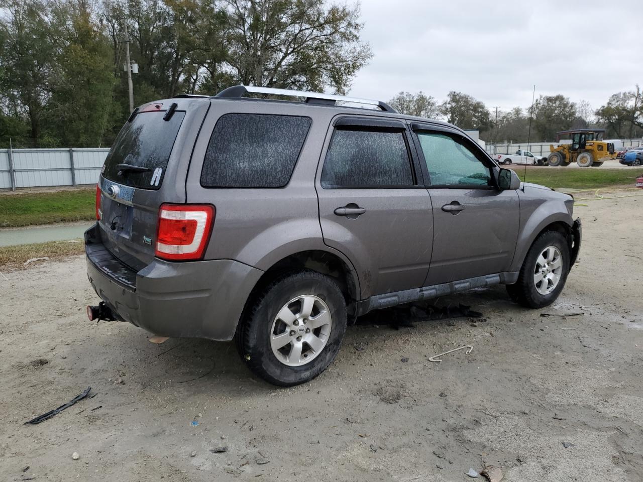 2010 Ford Escape - Image 3
