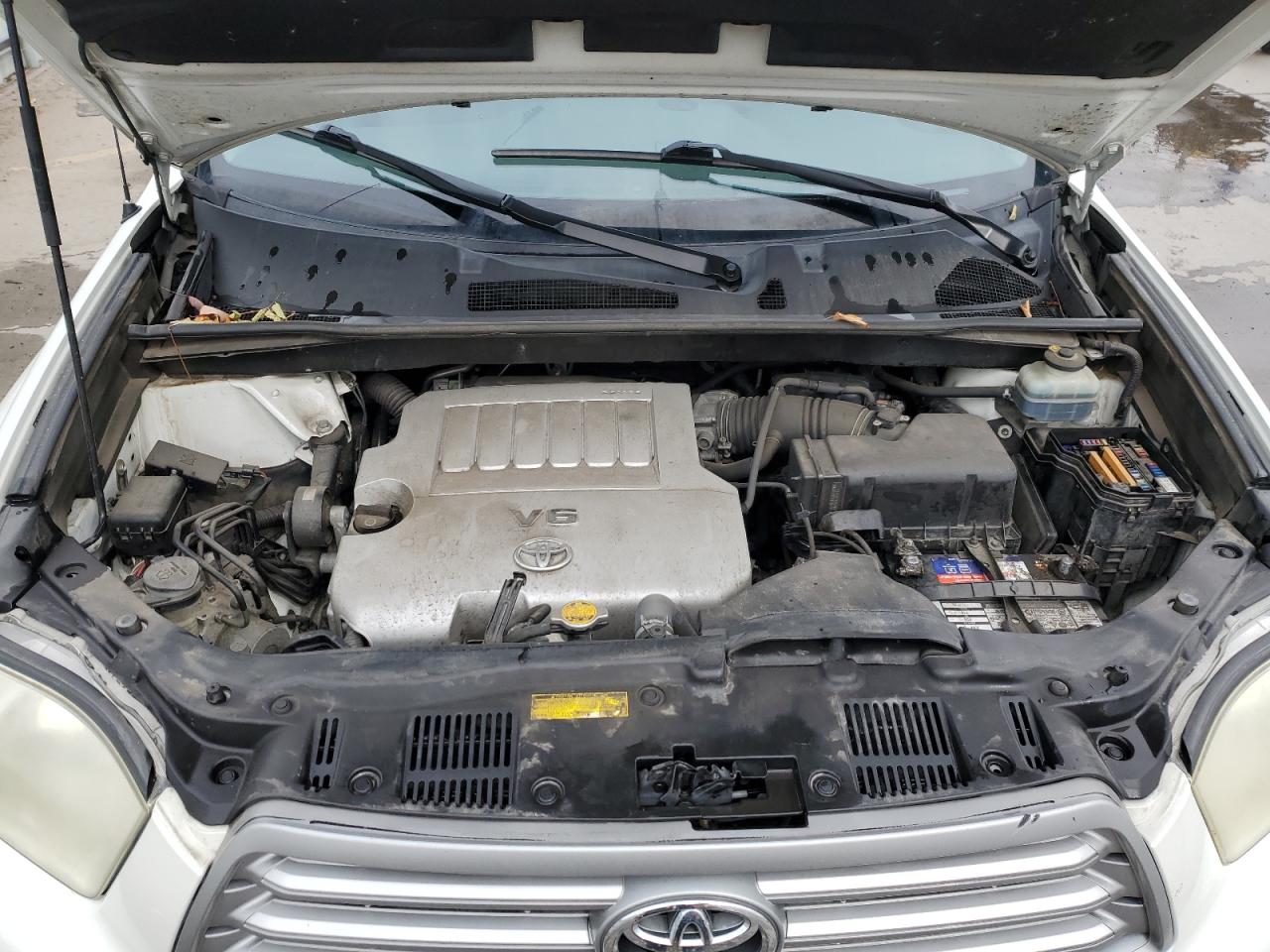 2009 Toyota Highlander - Image 12