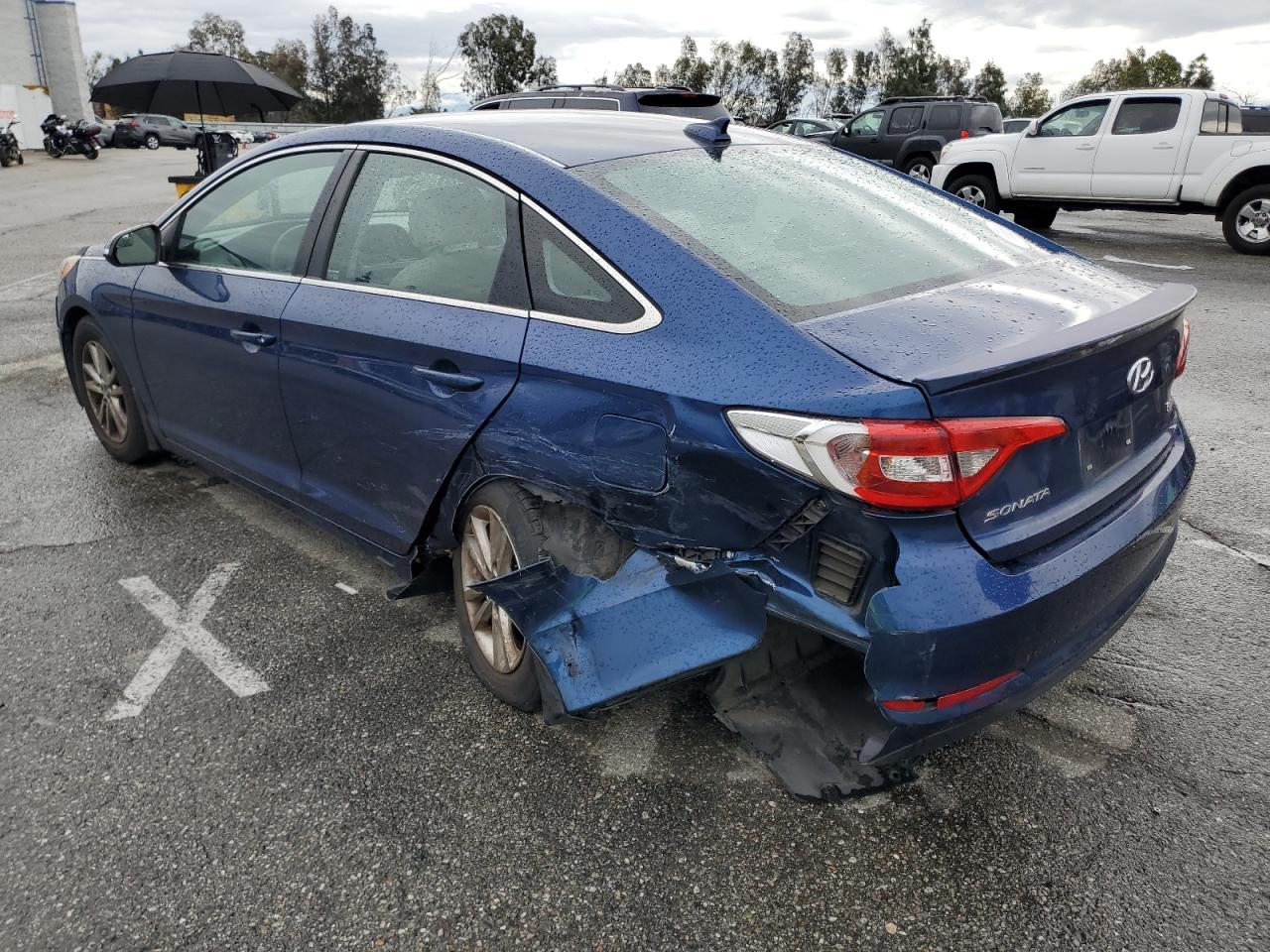 2015 Hyundai Sonata - Image 2
