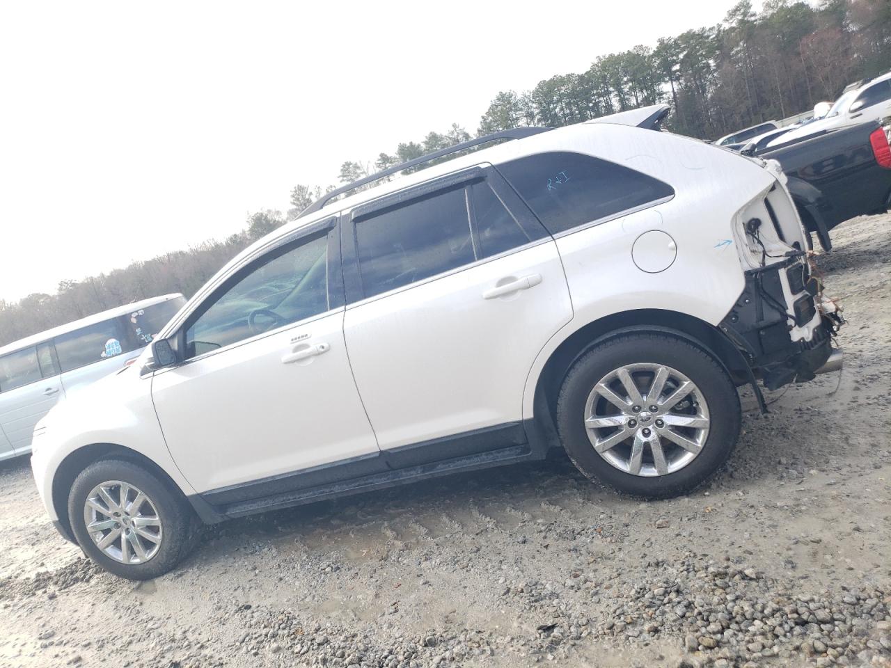 2014 Ford Edge - Image 2