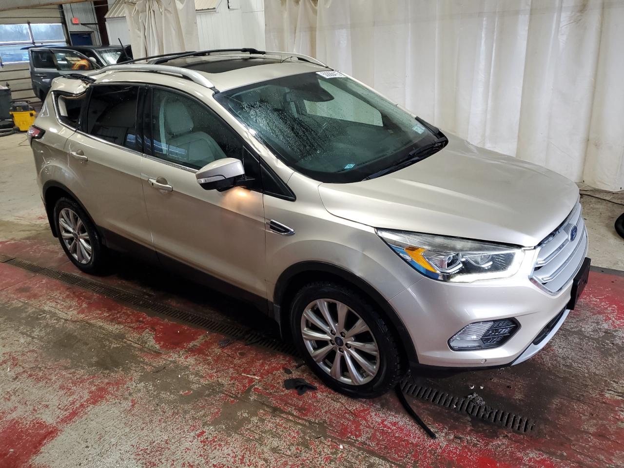 1FMCU9J96JUB30664 FORD ESCAPE 2018