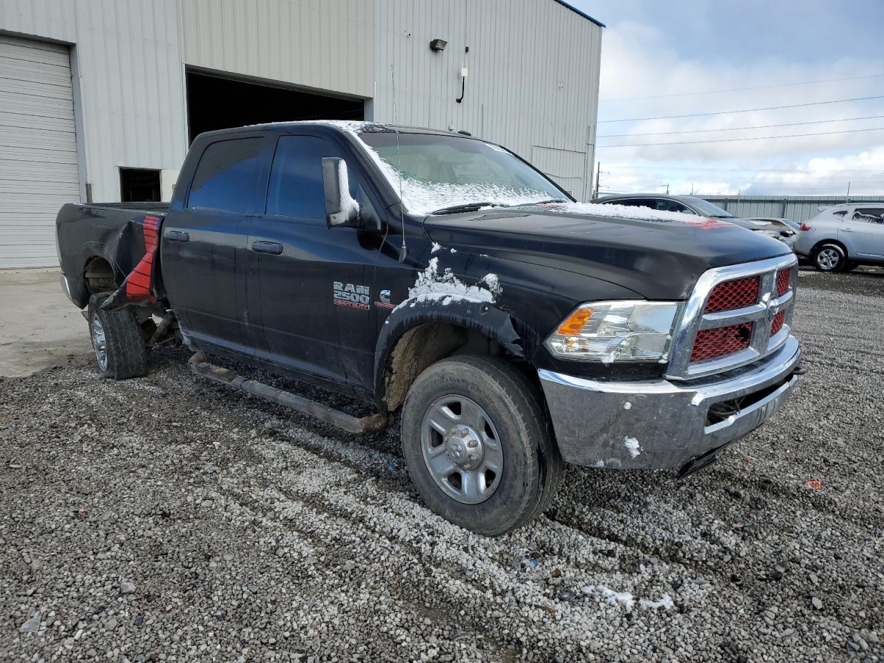 2016 RAM 2500 - Image 4