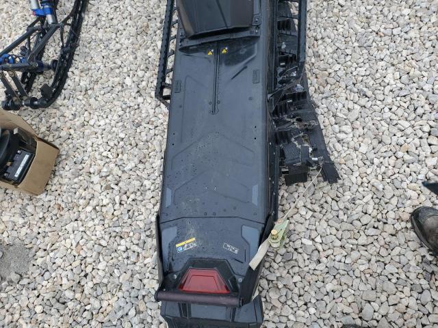 2022 POLARIS SNOWMOBILE