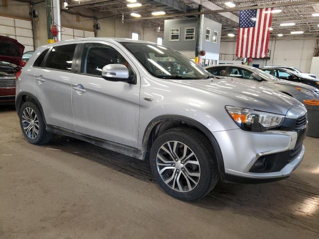  MITSUBISHI OUTLANDER 2017 Серебристый