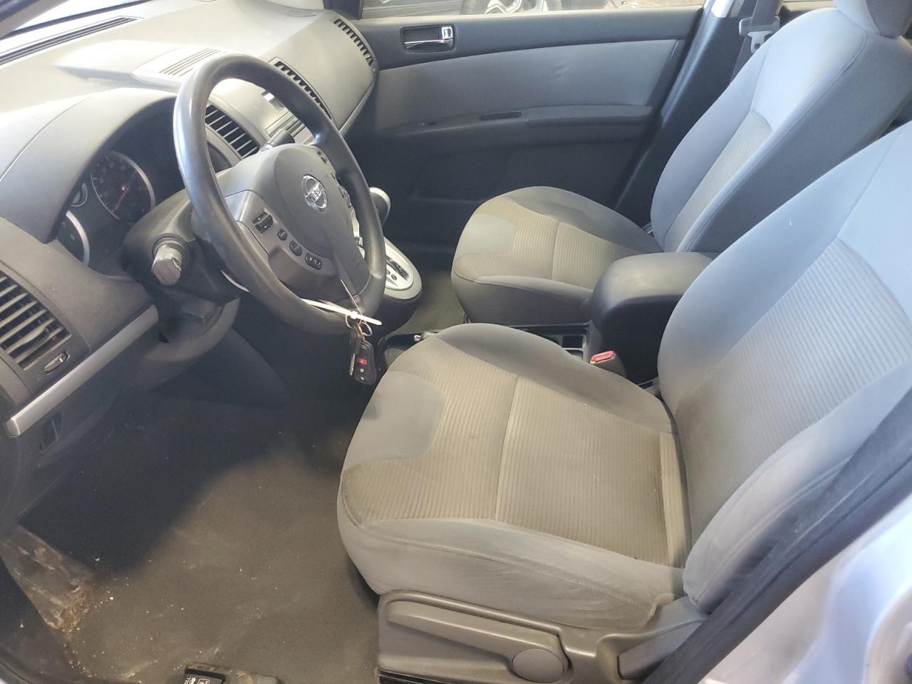 2010 Nissan Sentra - Image 7