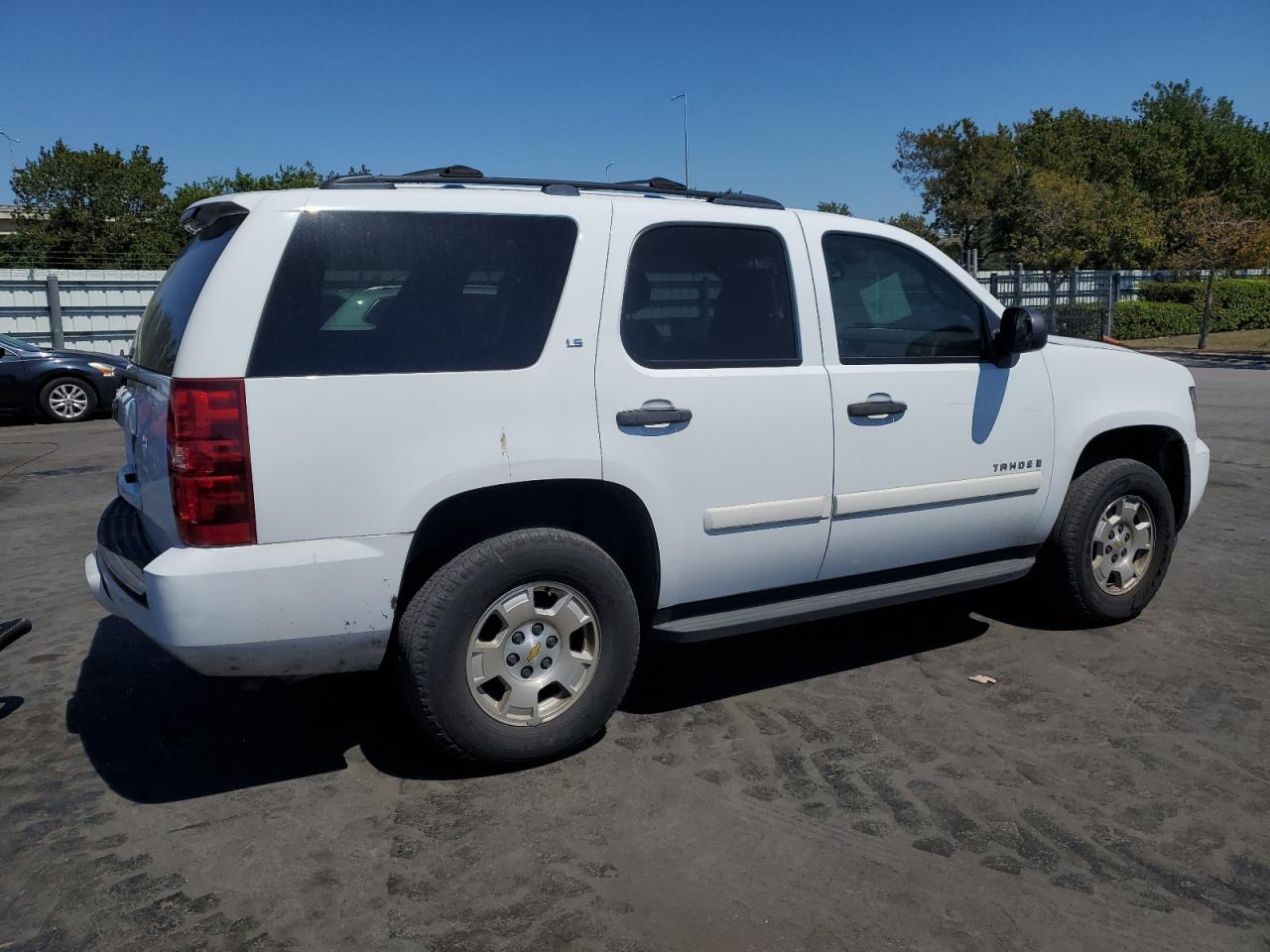 2009 Chevrolet Tahoe - Image 3