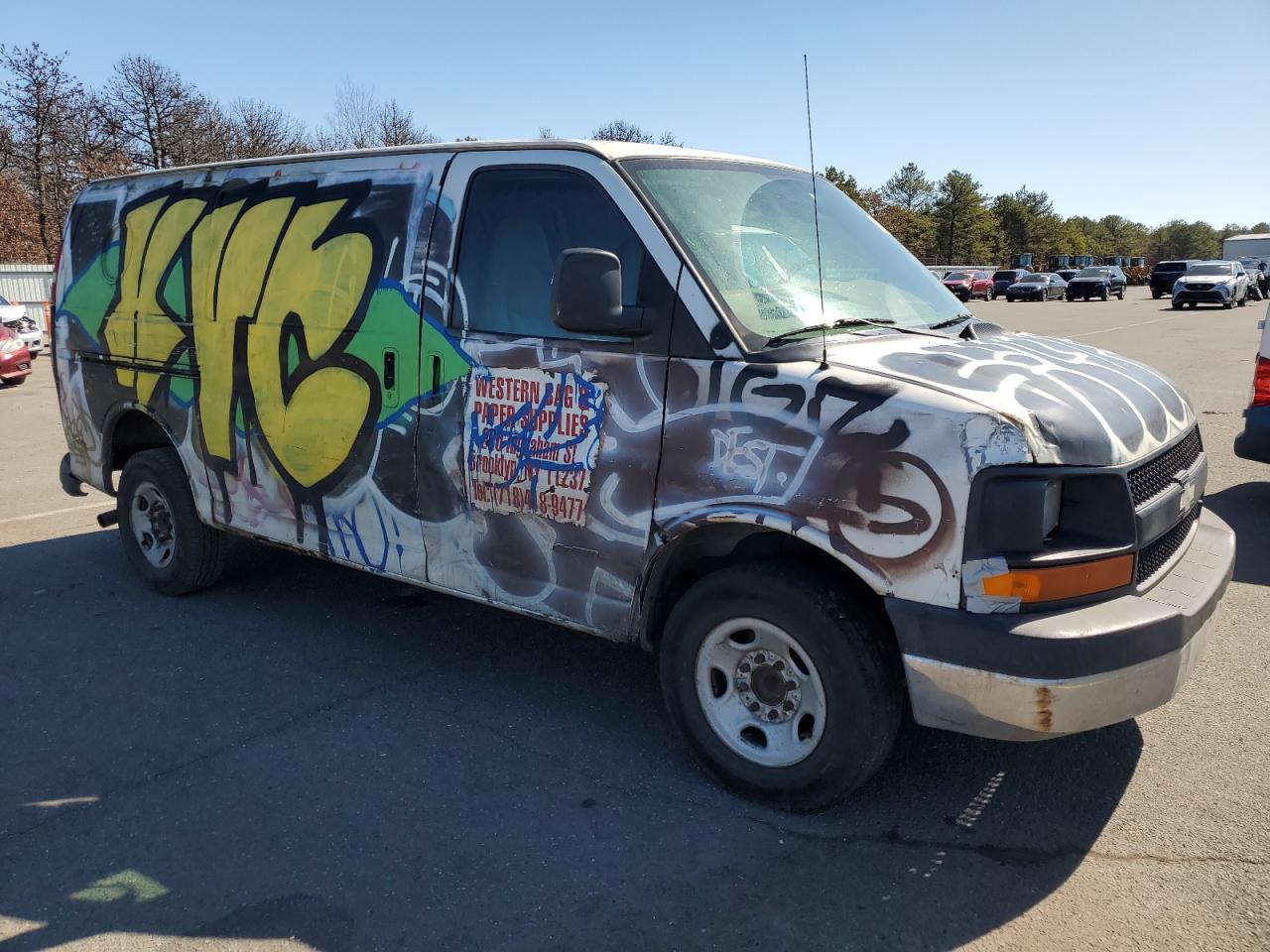 2005 Chevrolet Express - Image 4