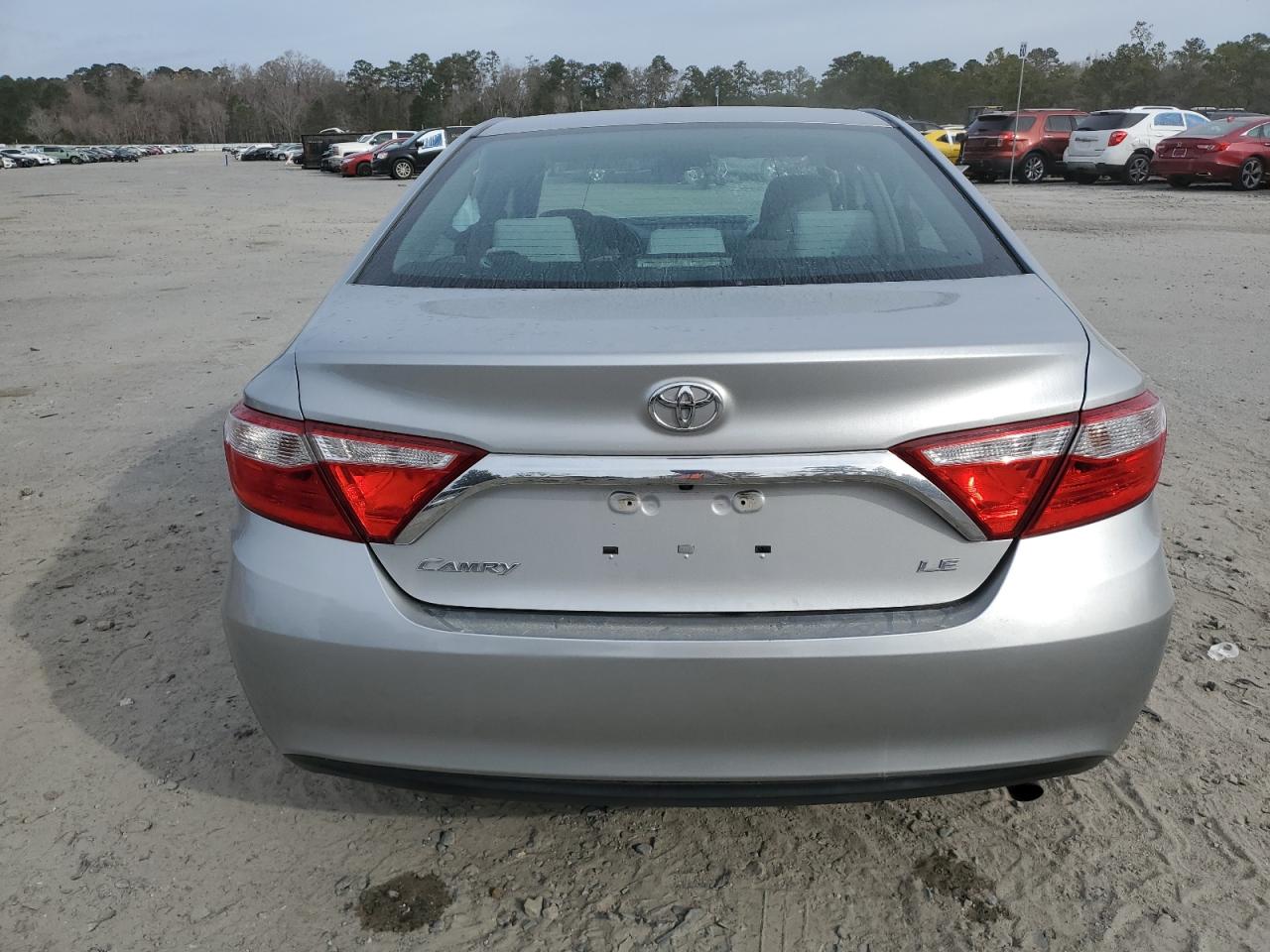 2016 Toyota Camry - Image 6