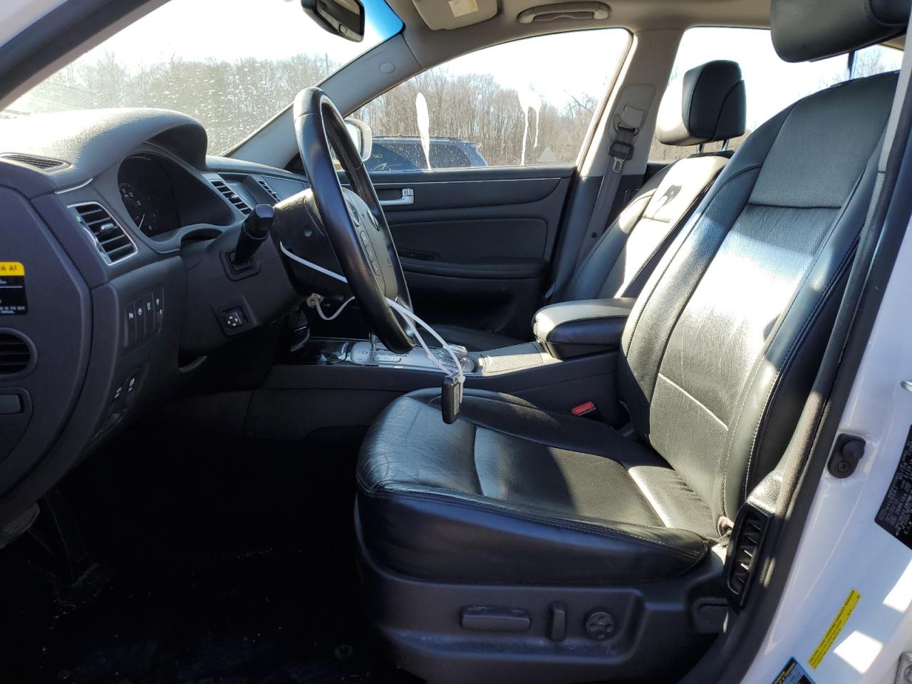 2013 Hyundai Genesis - Image 7