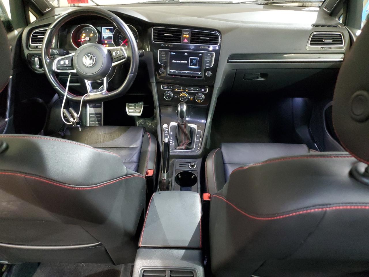 2017 Volkswagen GTI - Image 8