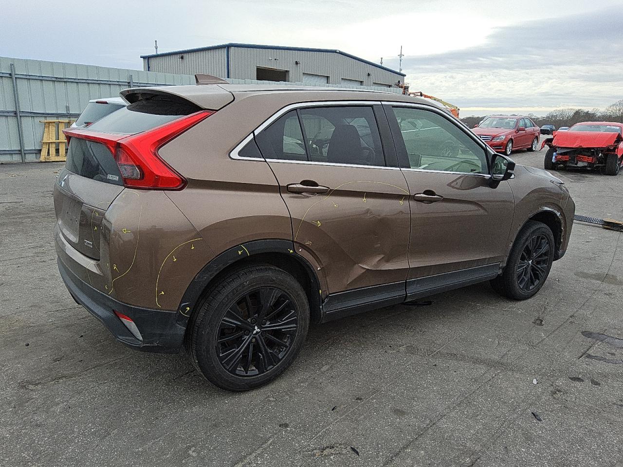 2020 Mitsubishi Eclipse - Image 3