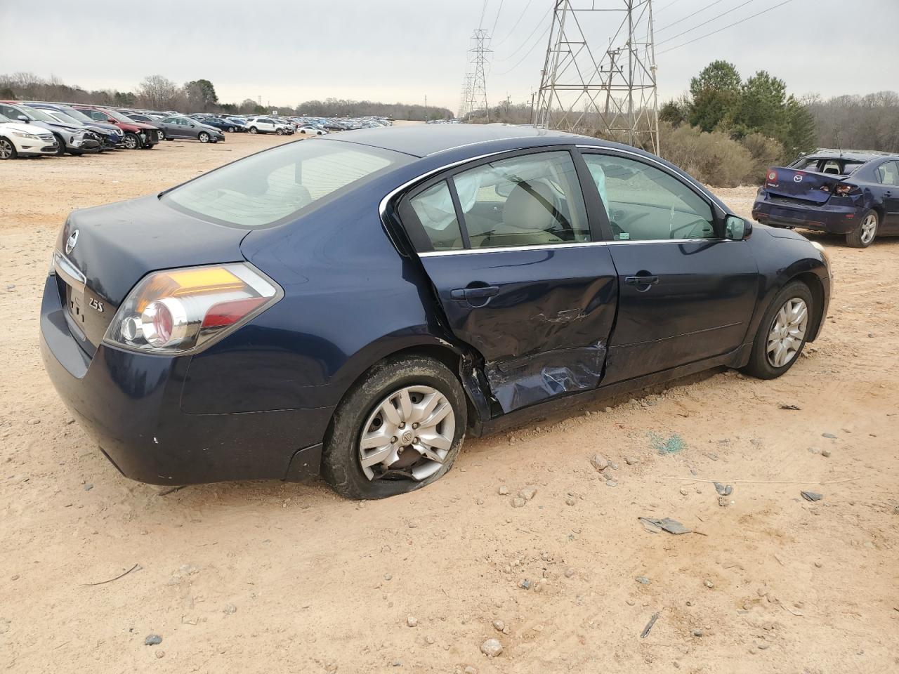 2010 Nissan Altima - Image 3