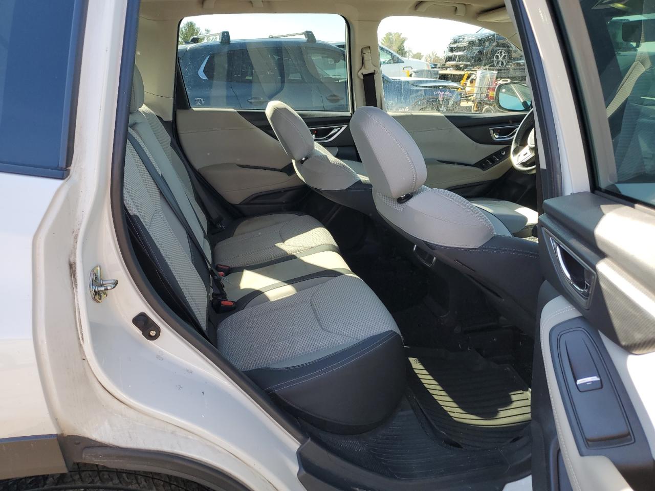 2020 Subaru Forester - Image 11