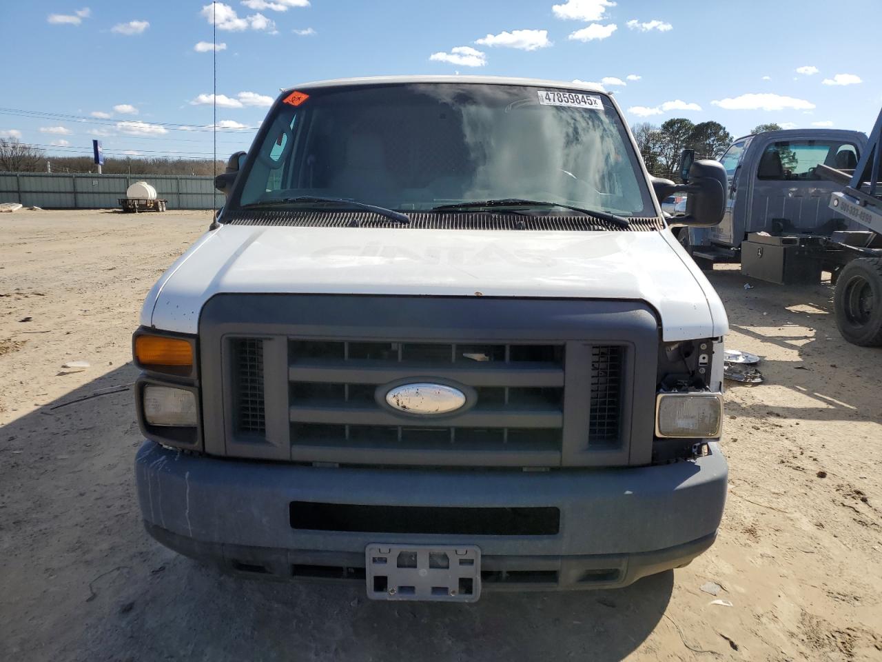 2014 Ford Econoline - Image 5