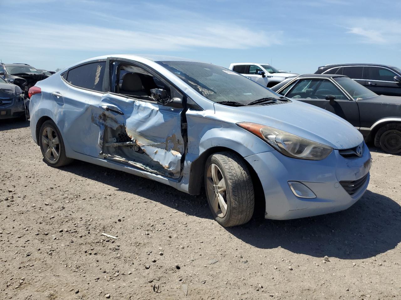 2013 Hyundai Elantra - Image 4