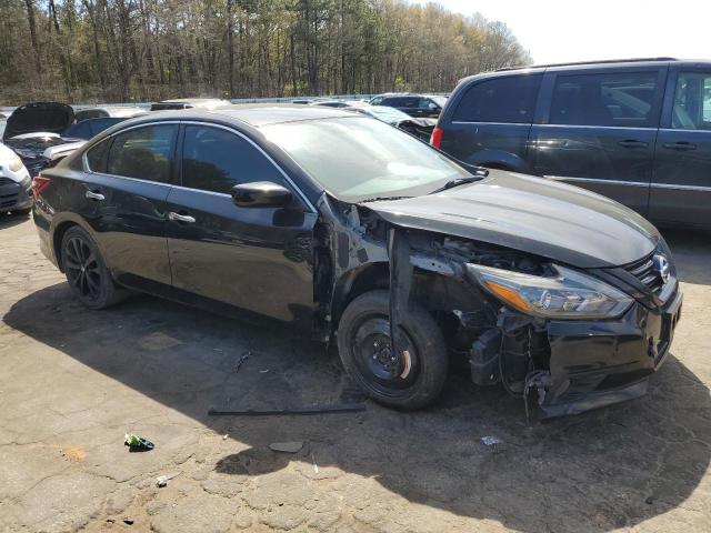  NISSAN ALTIMA 2018 Czarny