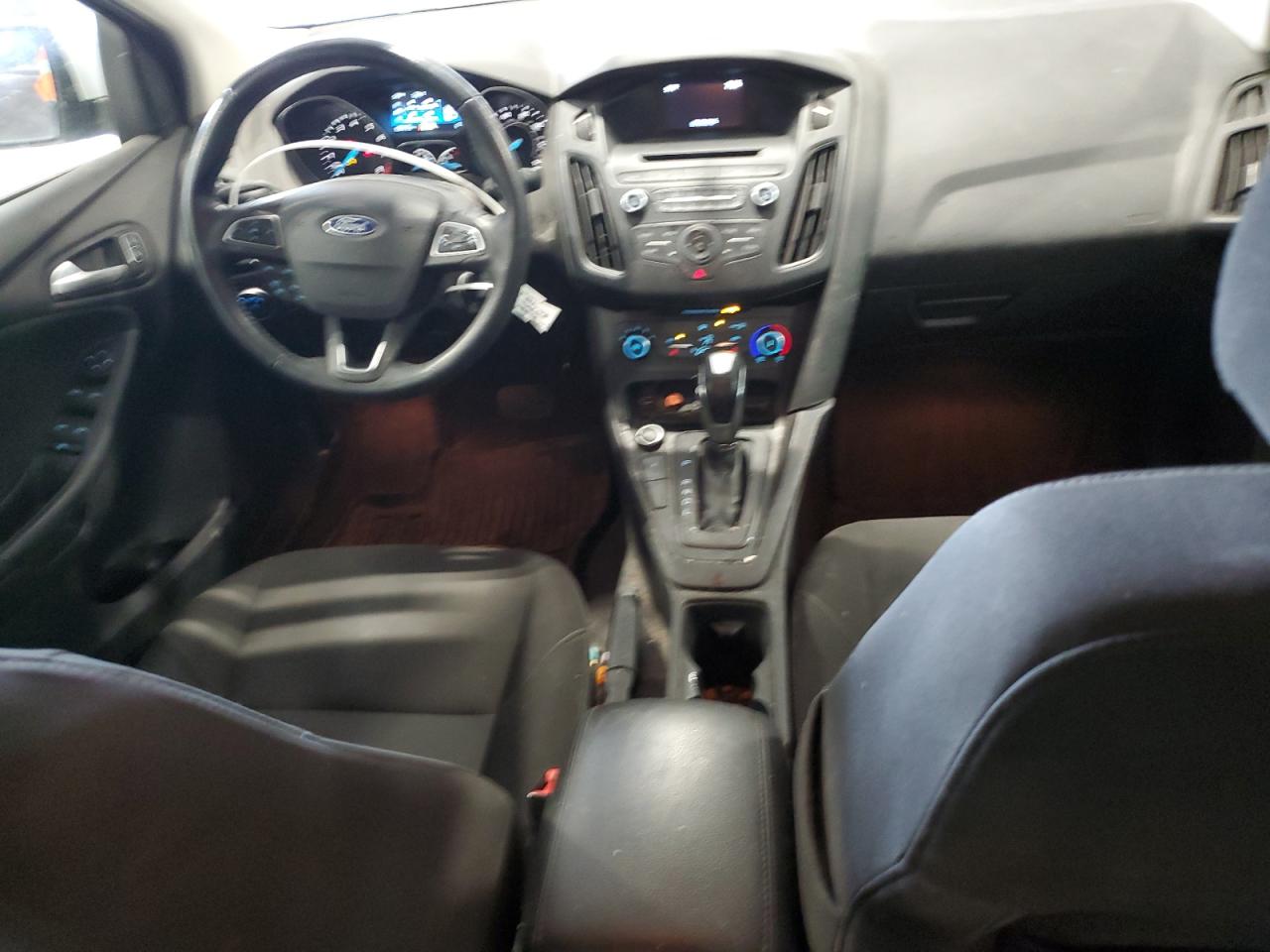 2015 Ford Focus - Image 8