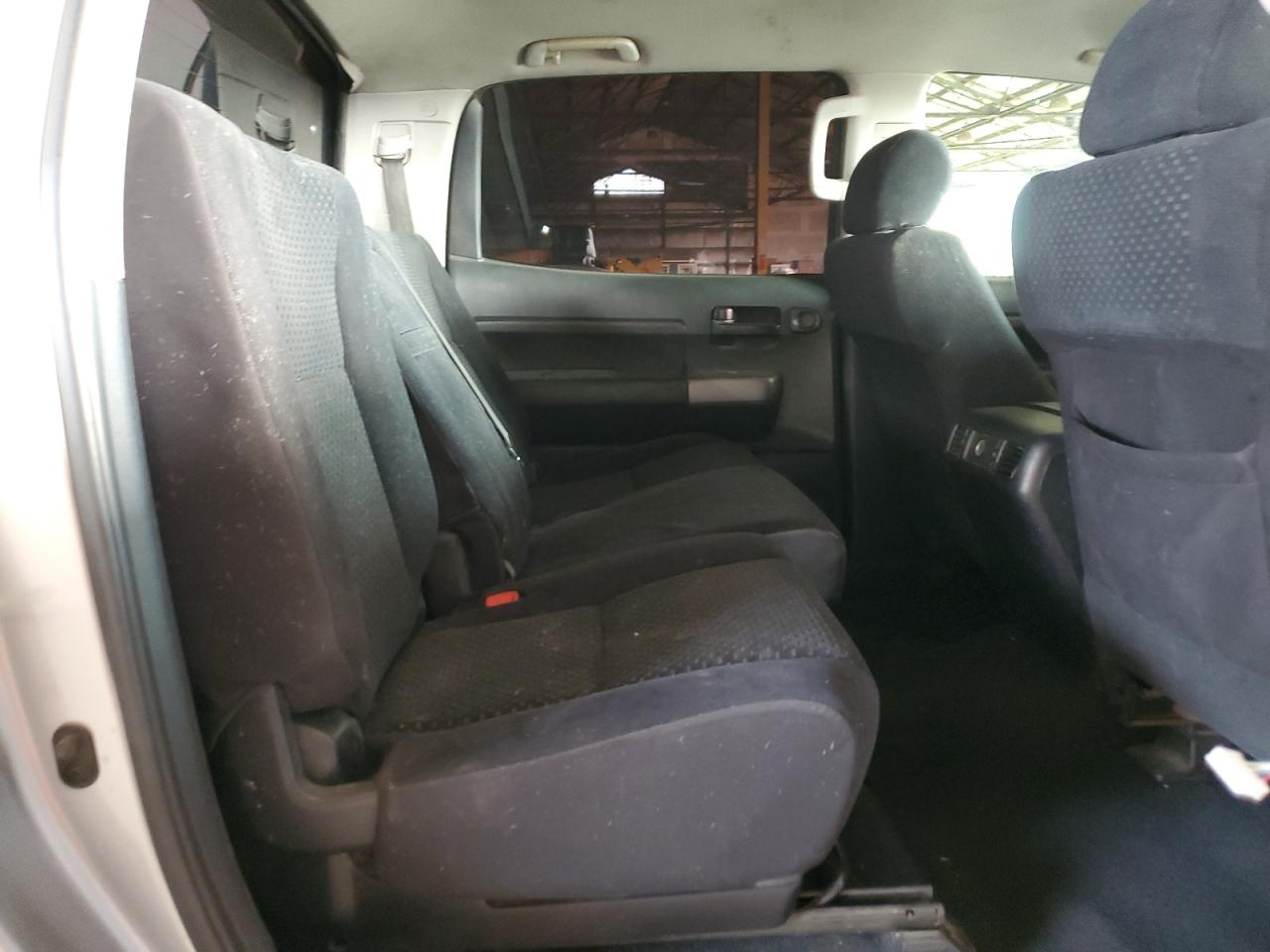 2010 Toyota Tundra - Image 10
