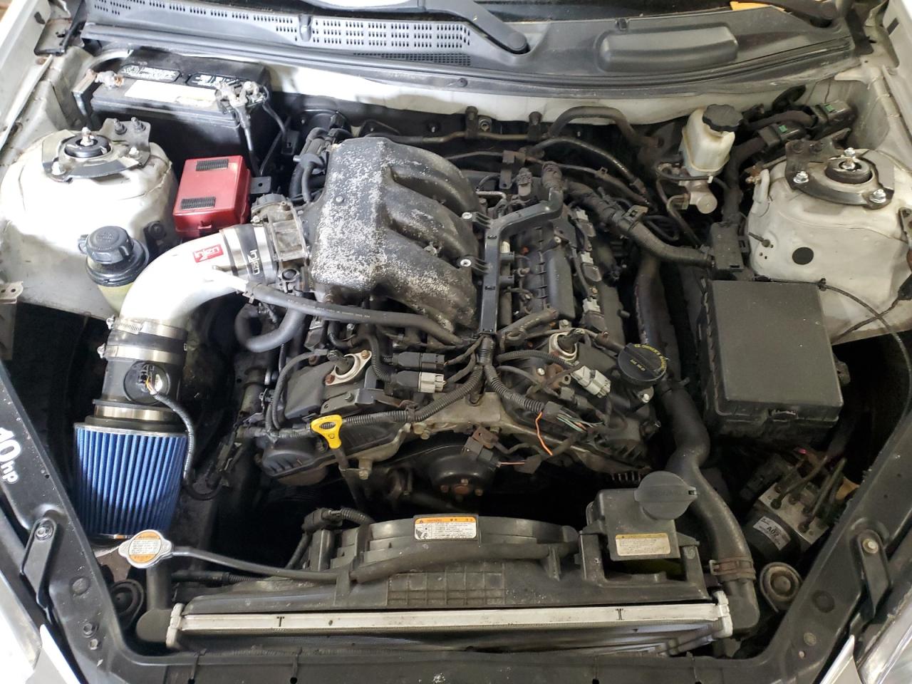 2010 Hyundai Genesis - Image 11