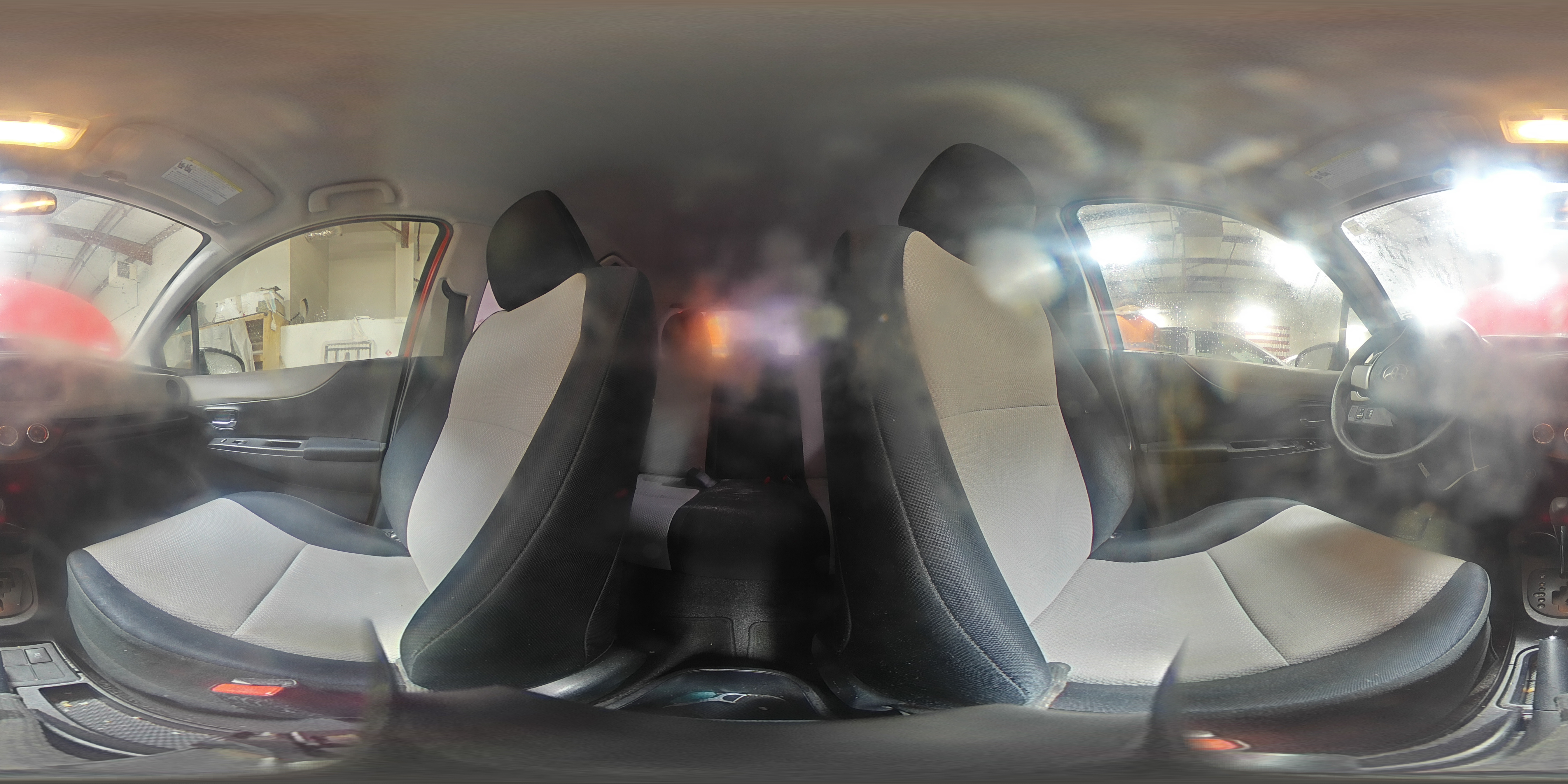 2013 Toyota Yaris - Image 15
