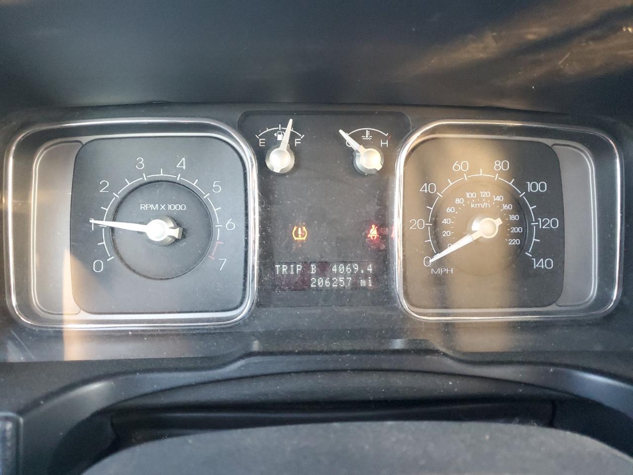 2010 Lincoln MKX - Image 9