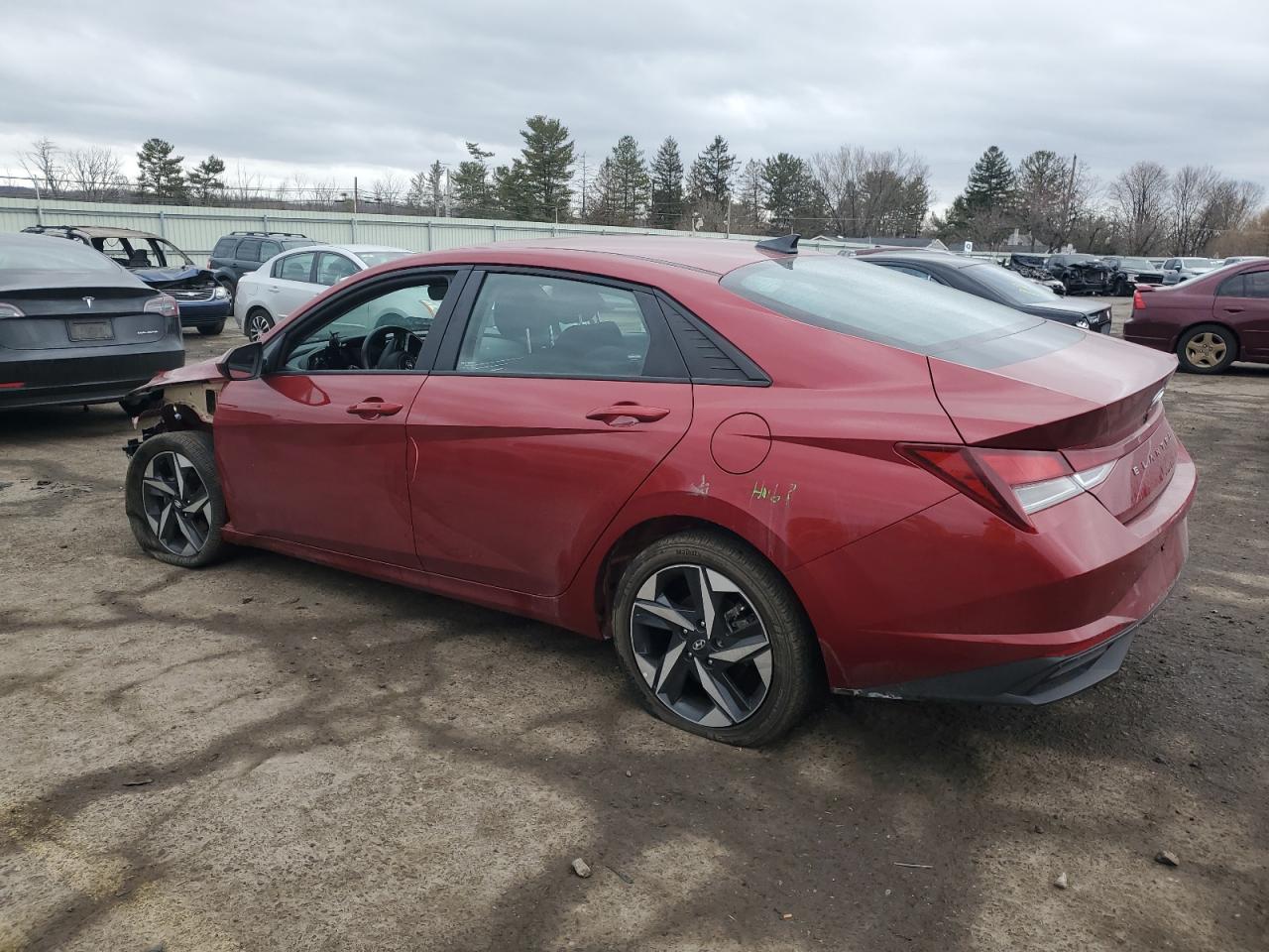 2023 Hyundai Elantra - Image 2