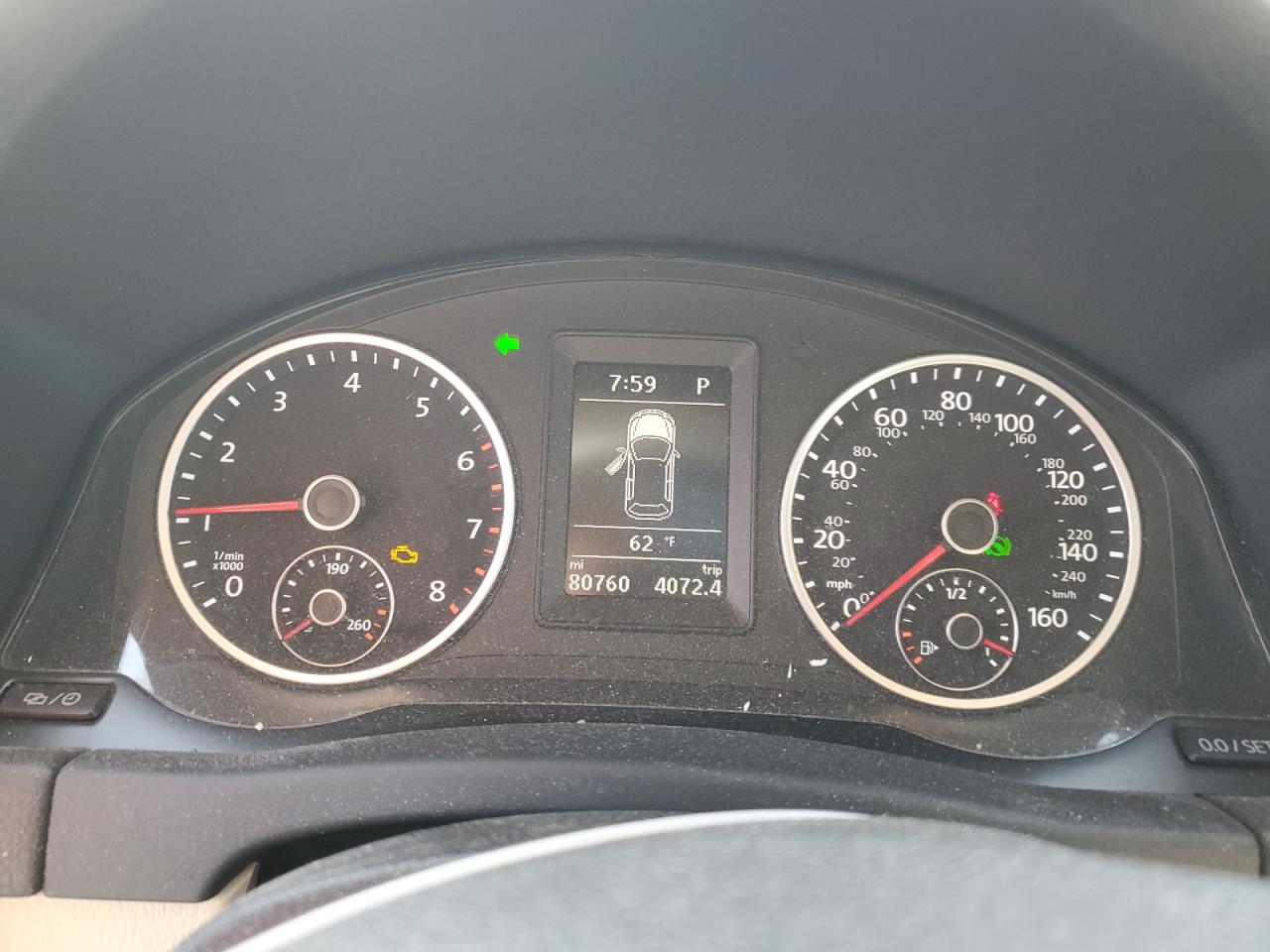 2017 Volkswagen Tiguan - Image 9