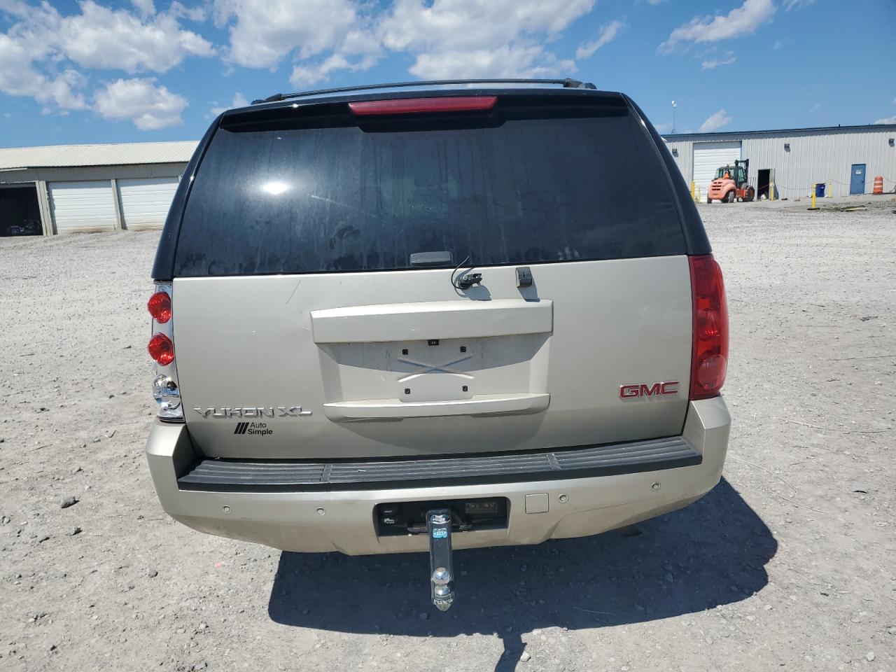 2013 GMC Yukon Xl C1500 Slt VIN: 1GKS1KE04DR197030 Lot: 50411155