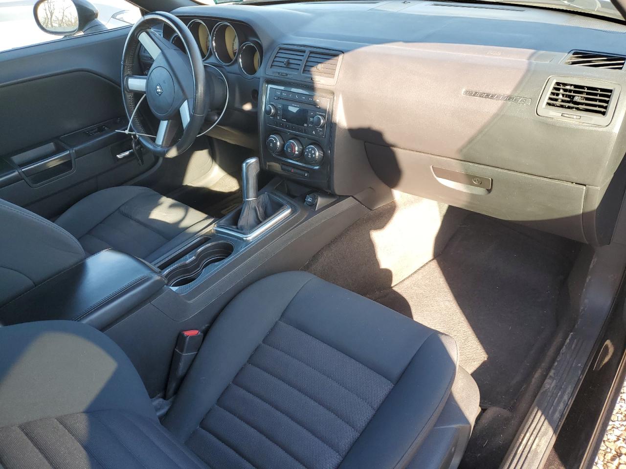 2010 Dodge Challenger - Image 8