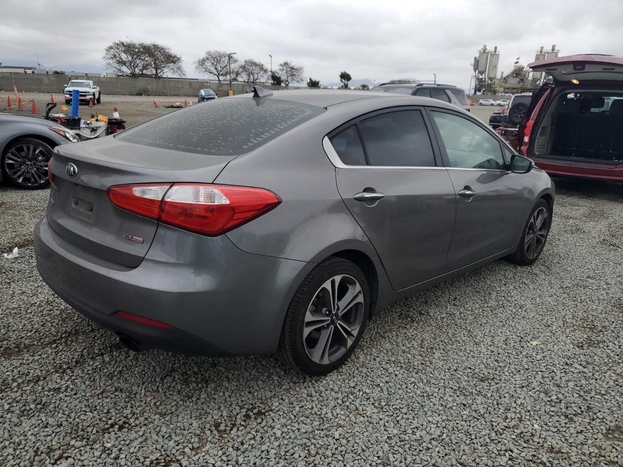 2015 Kia Forte - Image 3