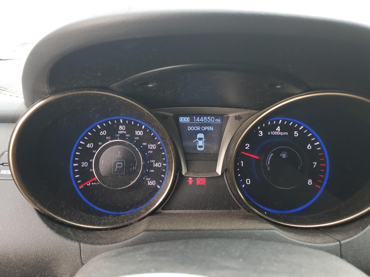 2013 Hyundai Genesis - Image 9