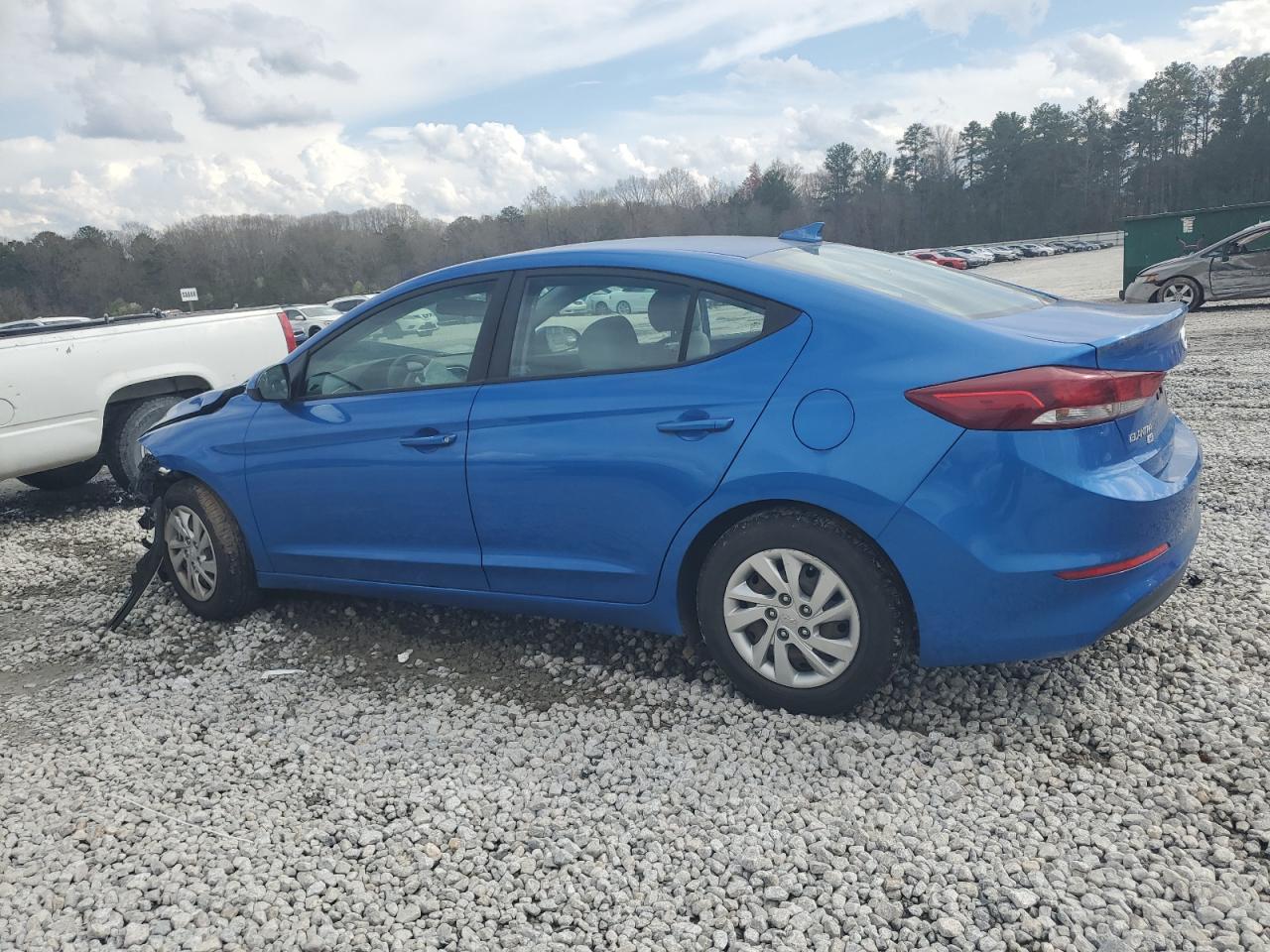 2017 Hyundai Elantra - Image 2