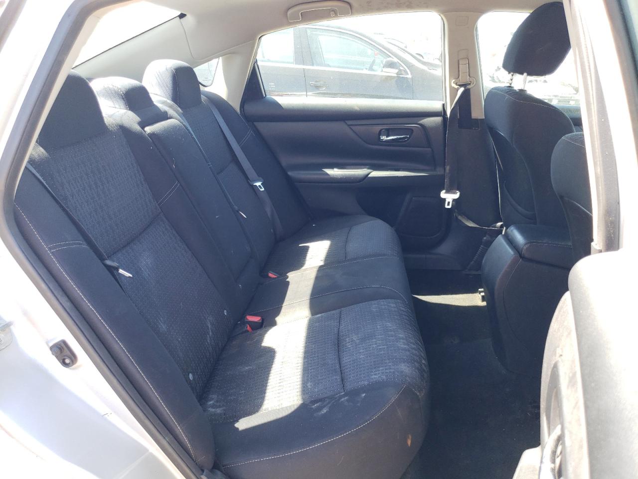 2016 Nissan Altima - Image 10