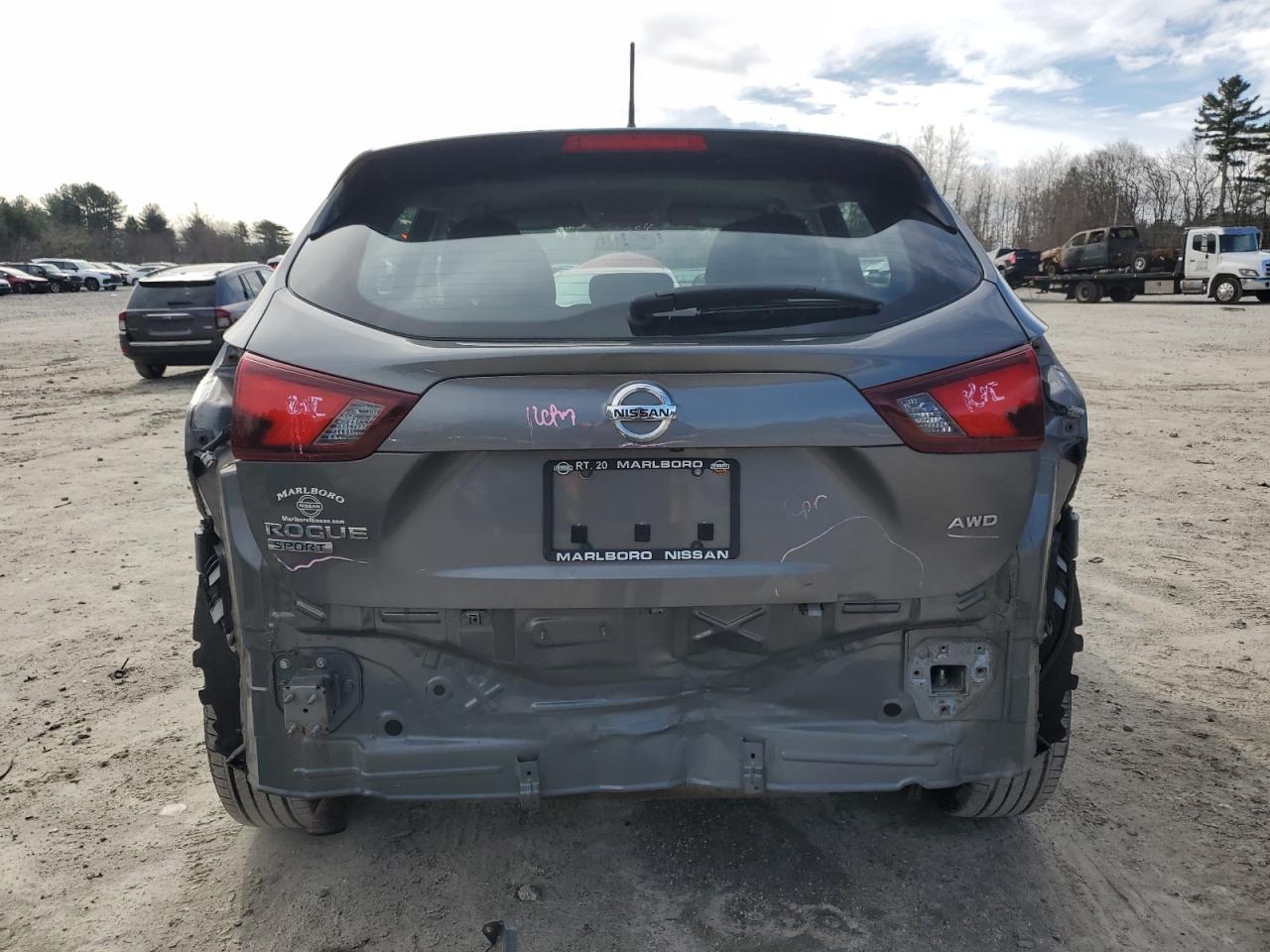 2018 Nissan Rogue - Image 6