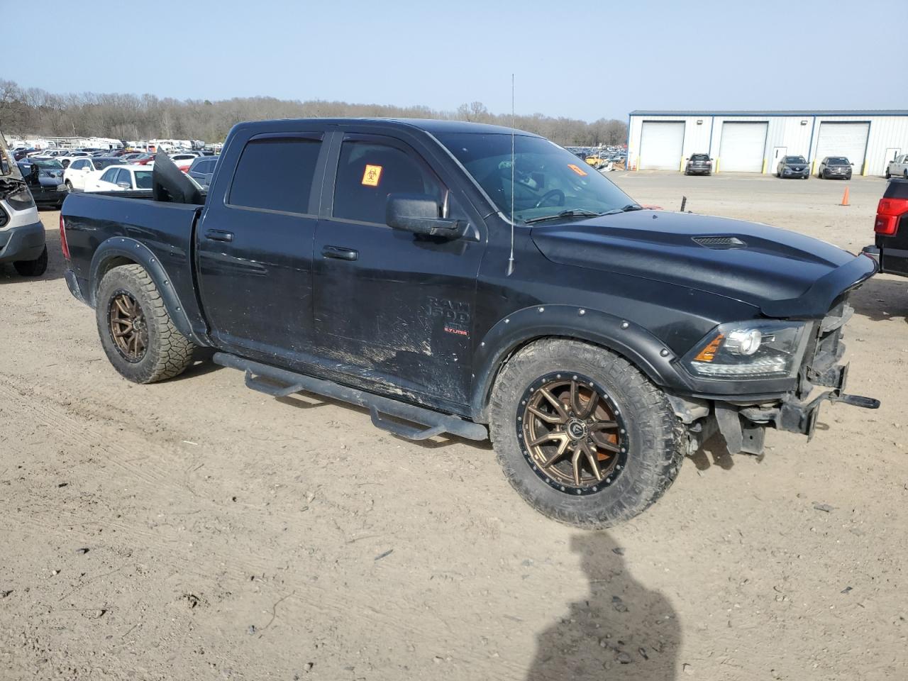 2016 RAM 1500 - Image 4