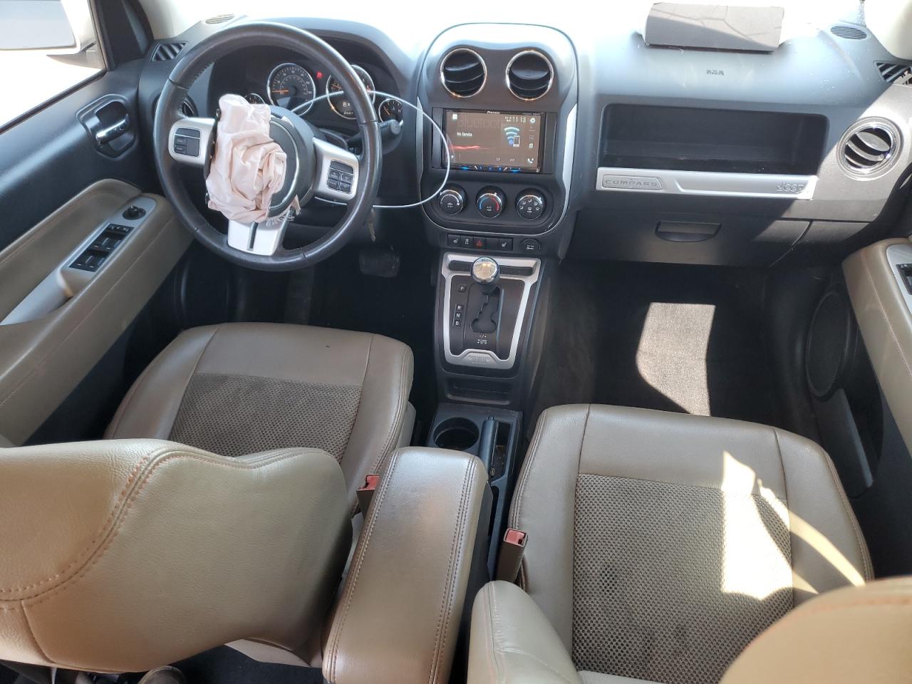 2017 Jeep Compass Latitude VIN: 1C4NJCEB0HD131397 Lot: 49547835