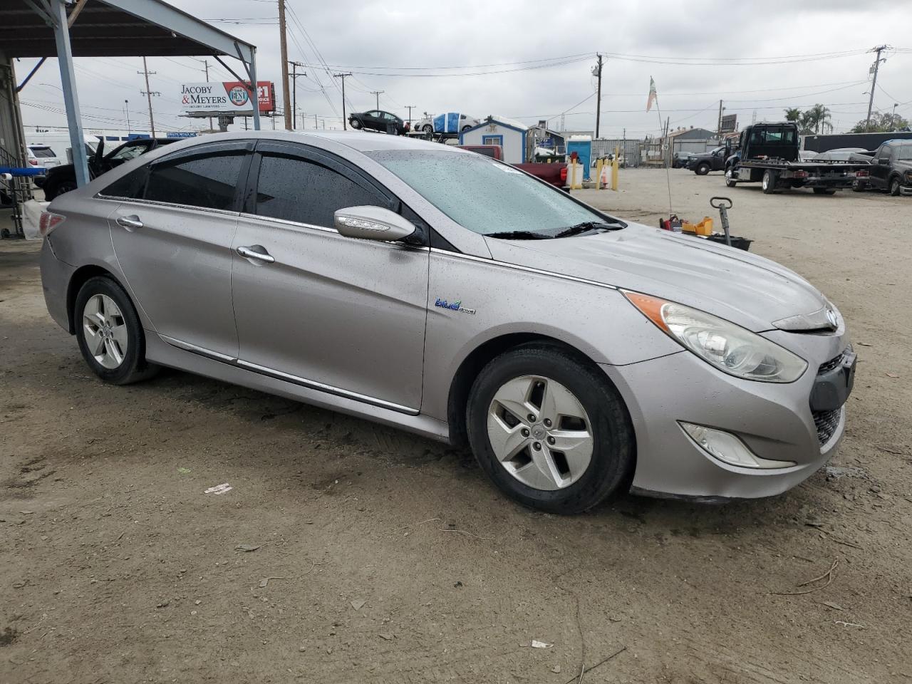 2012 Hyundai Sonata - Image 4